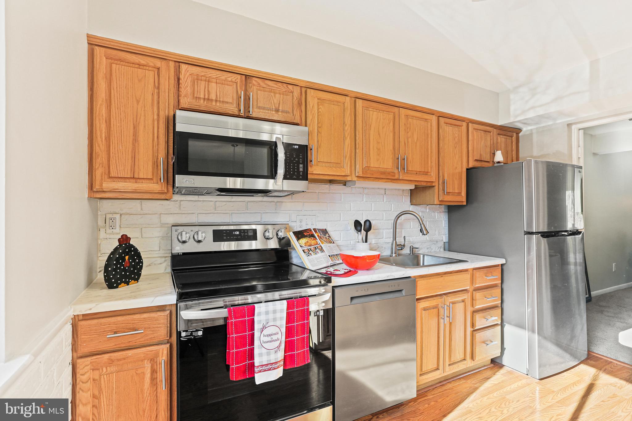 MONTGOMERY WOODS - Residential