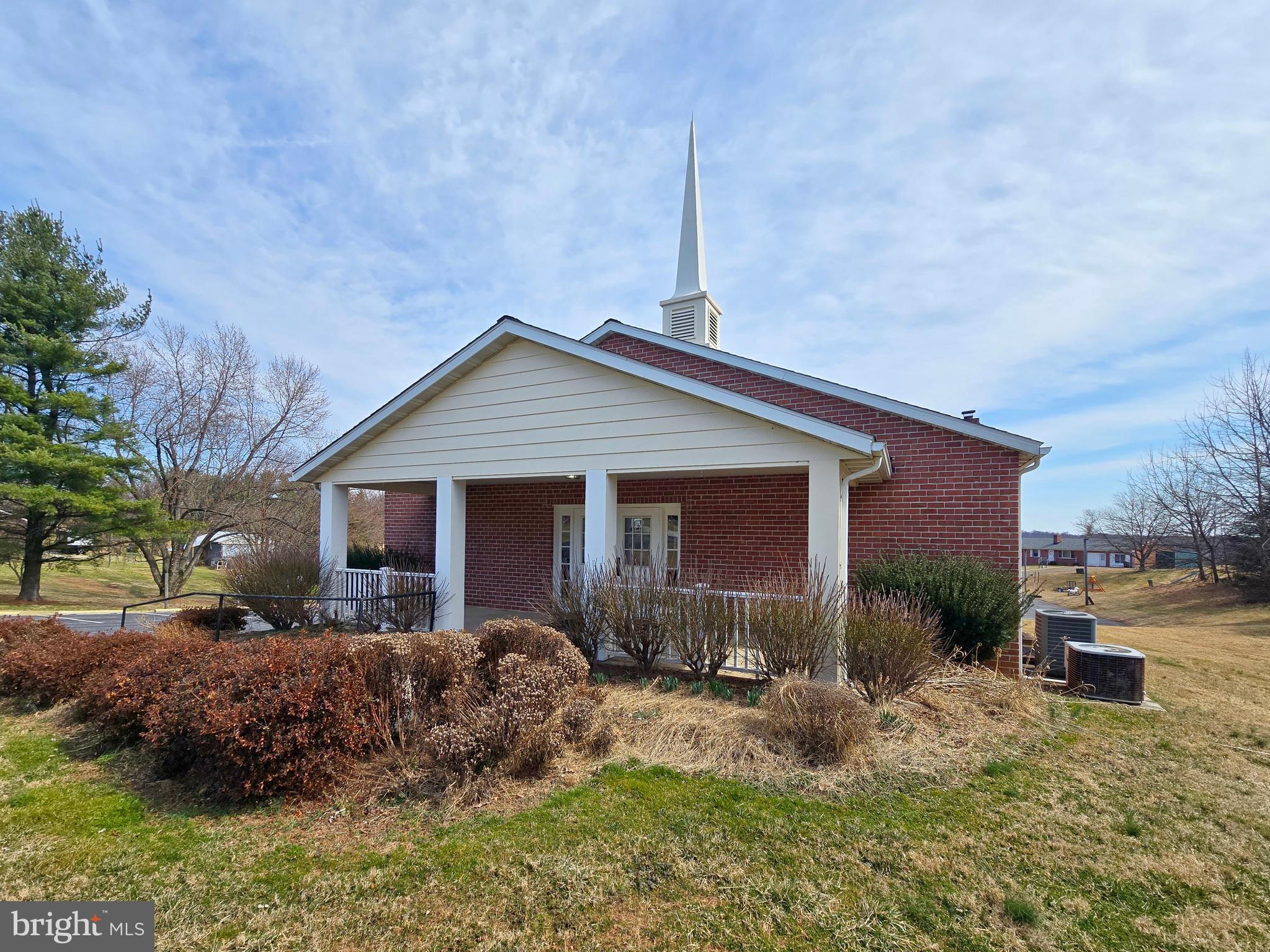 321 CLEAR RIDGE ROAD