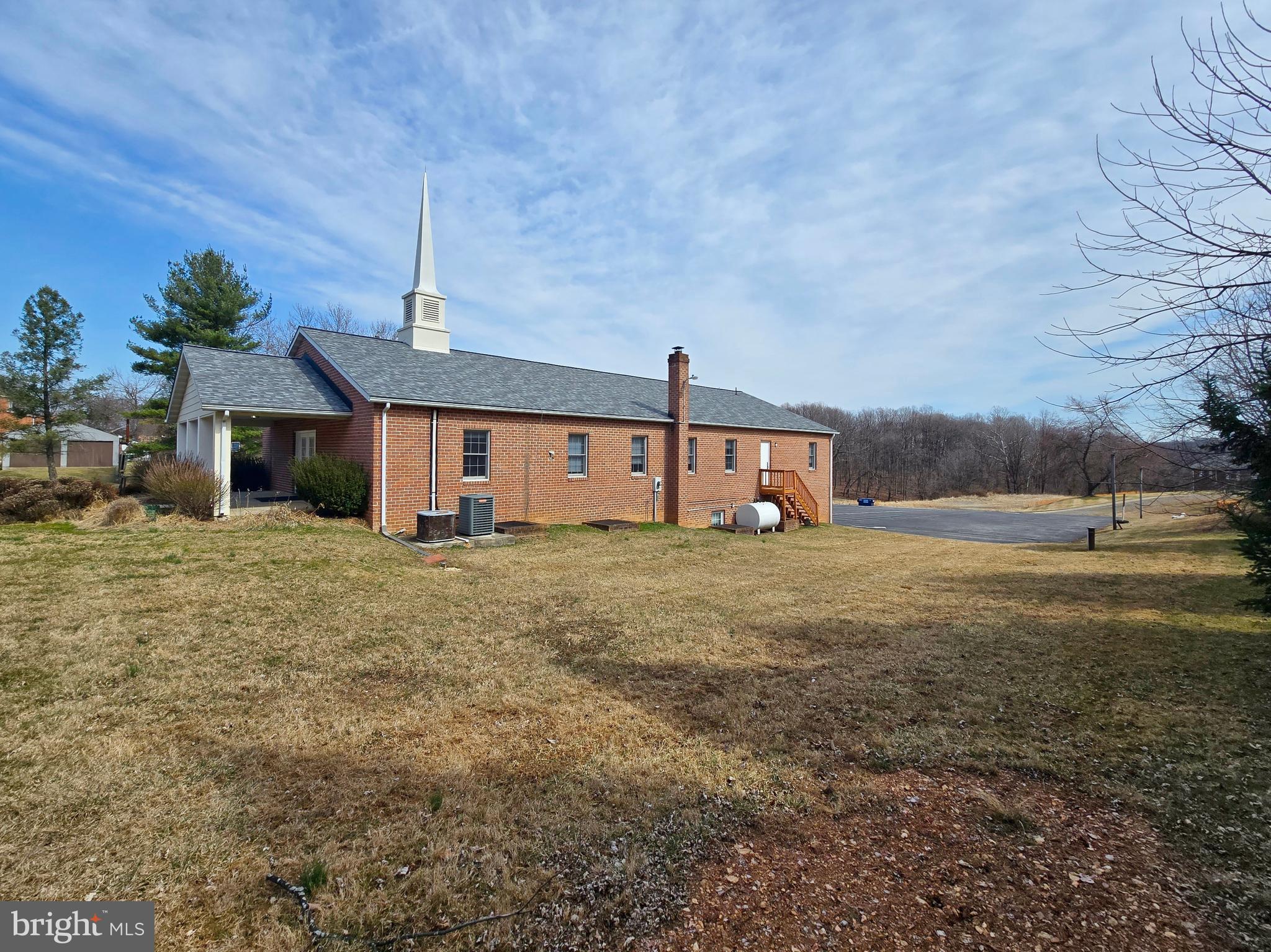 321 CLEAR RIDGE ROAD
