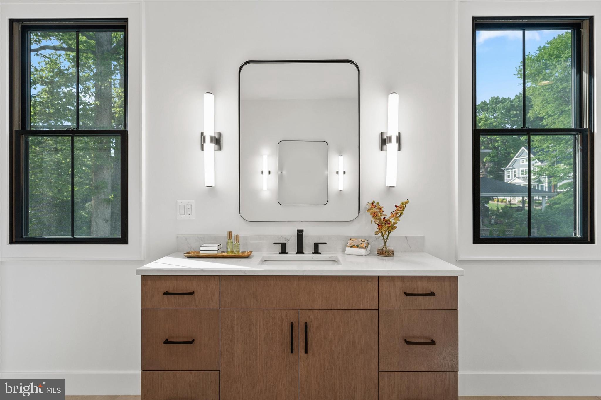 OAKWOOD - Residential