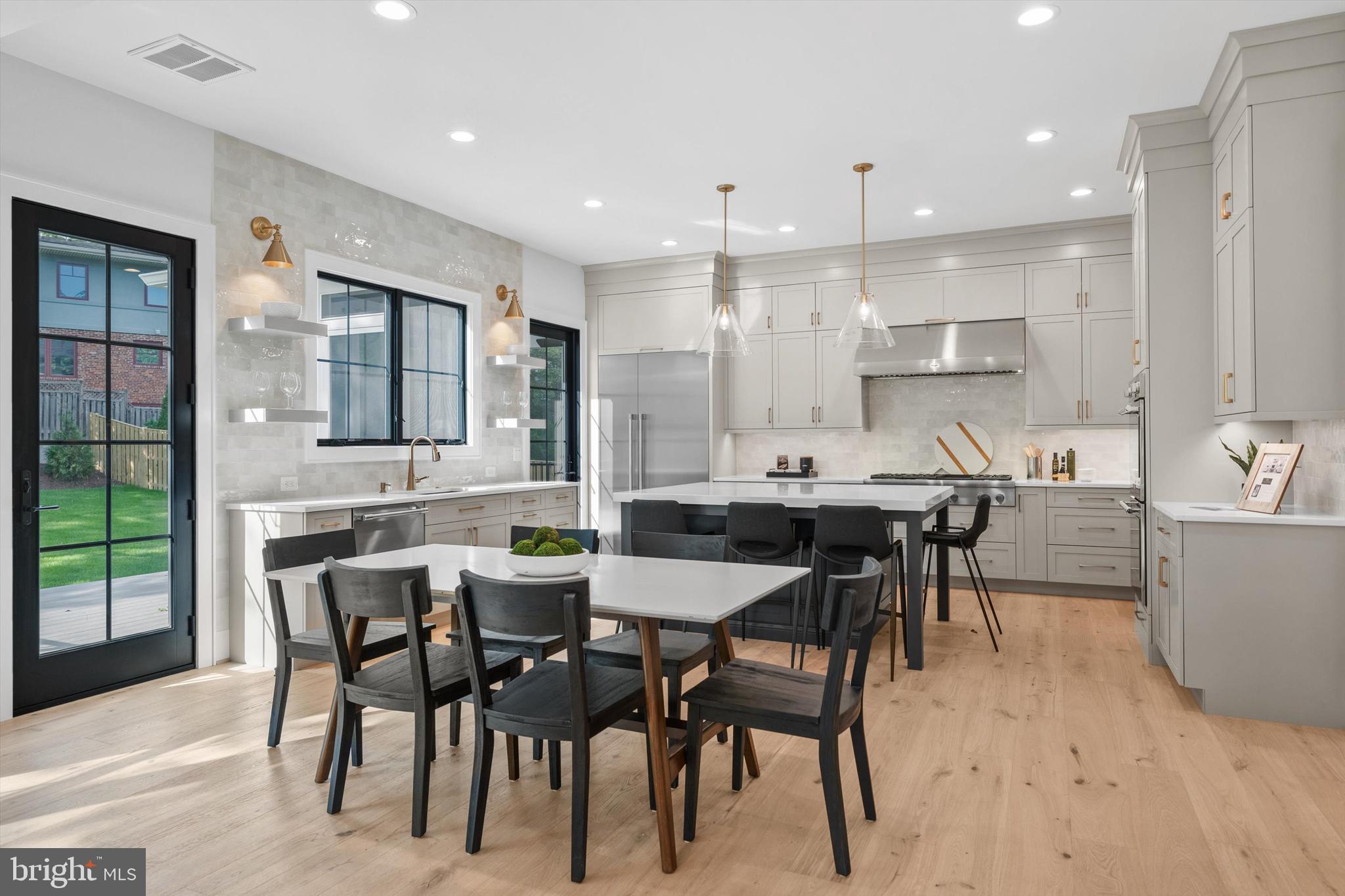 OAKWOOD - Residential