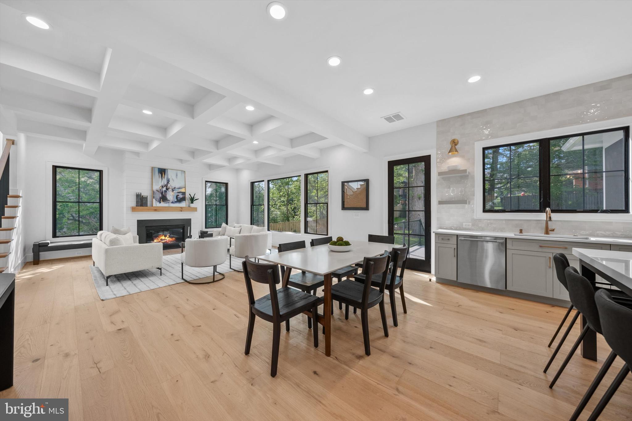 OAKWOOD - Residential