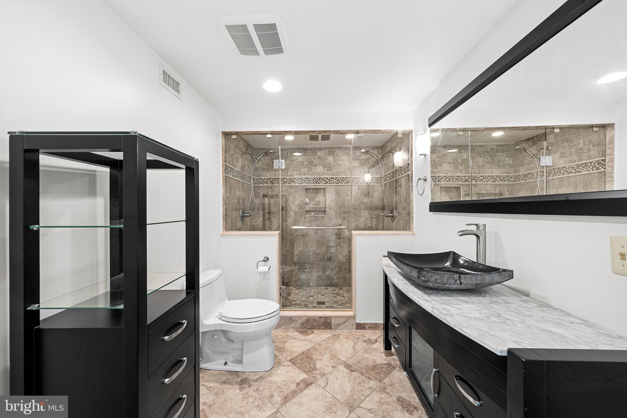 FLOURTOWN - Residential