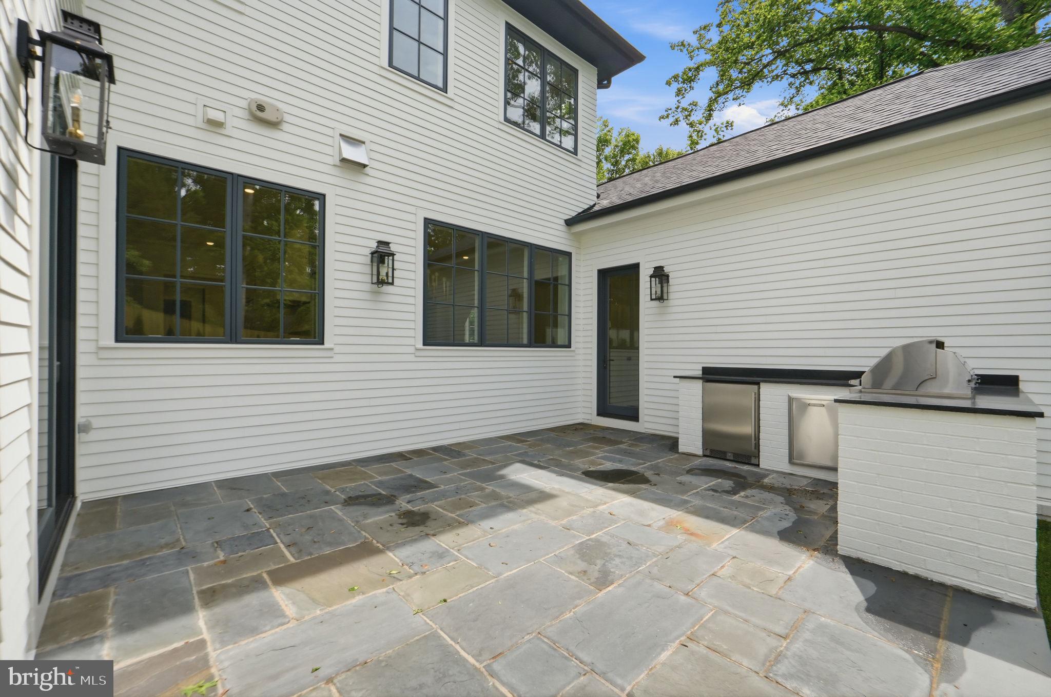 SIMPSON AND MAYS - Residential