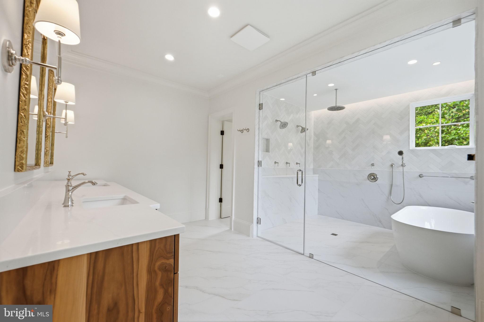 SIMPSON AND MAYS - Residential