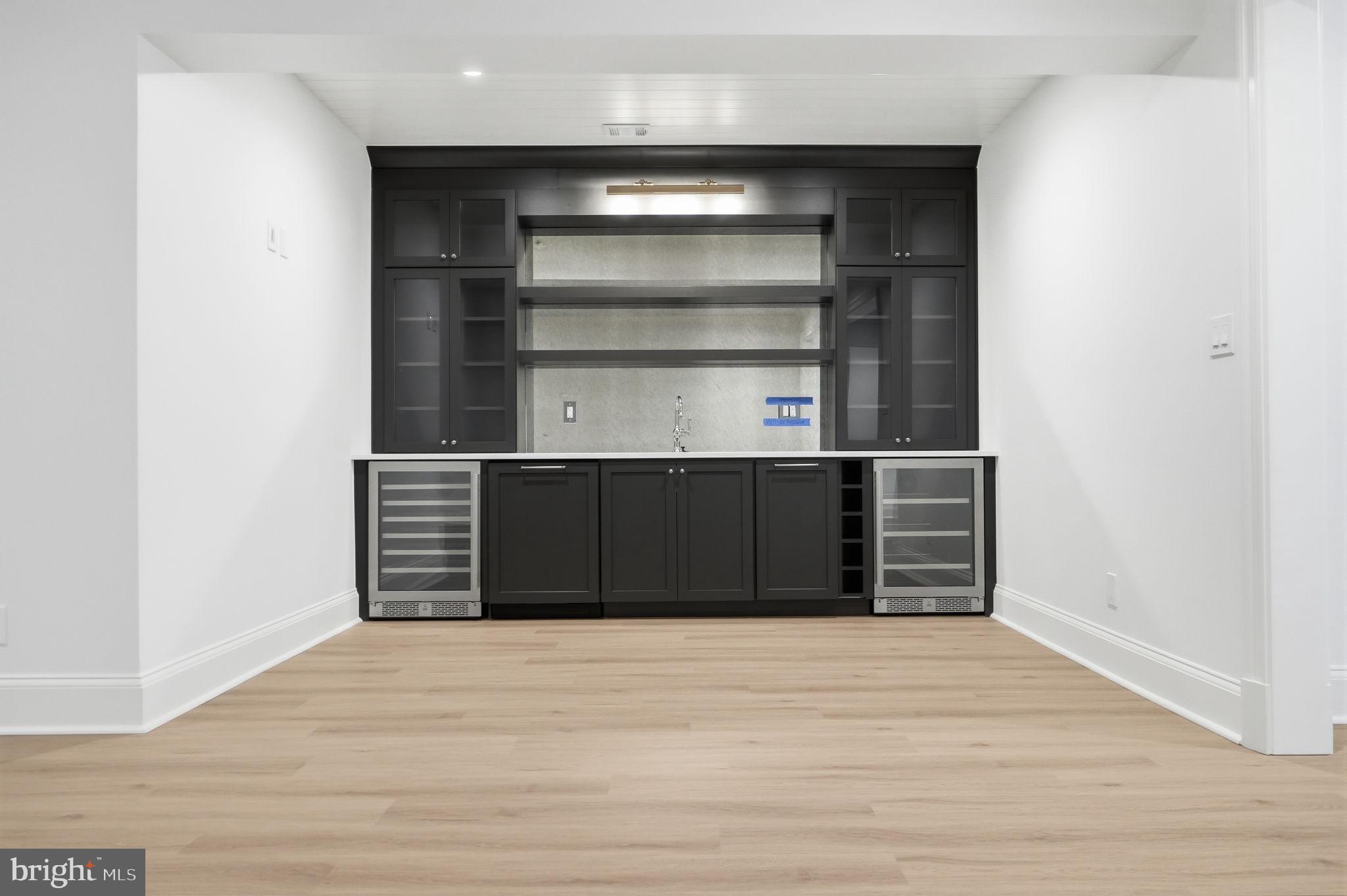 SIMPSON AND MAYS - Residential