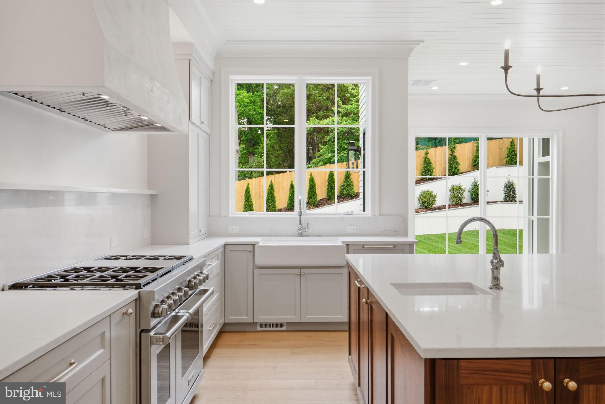 SIMPSON AND MAYS - Residential