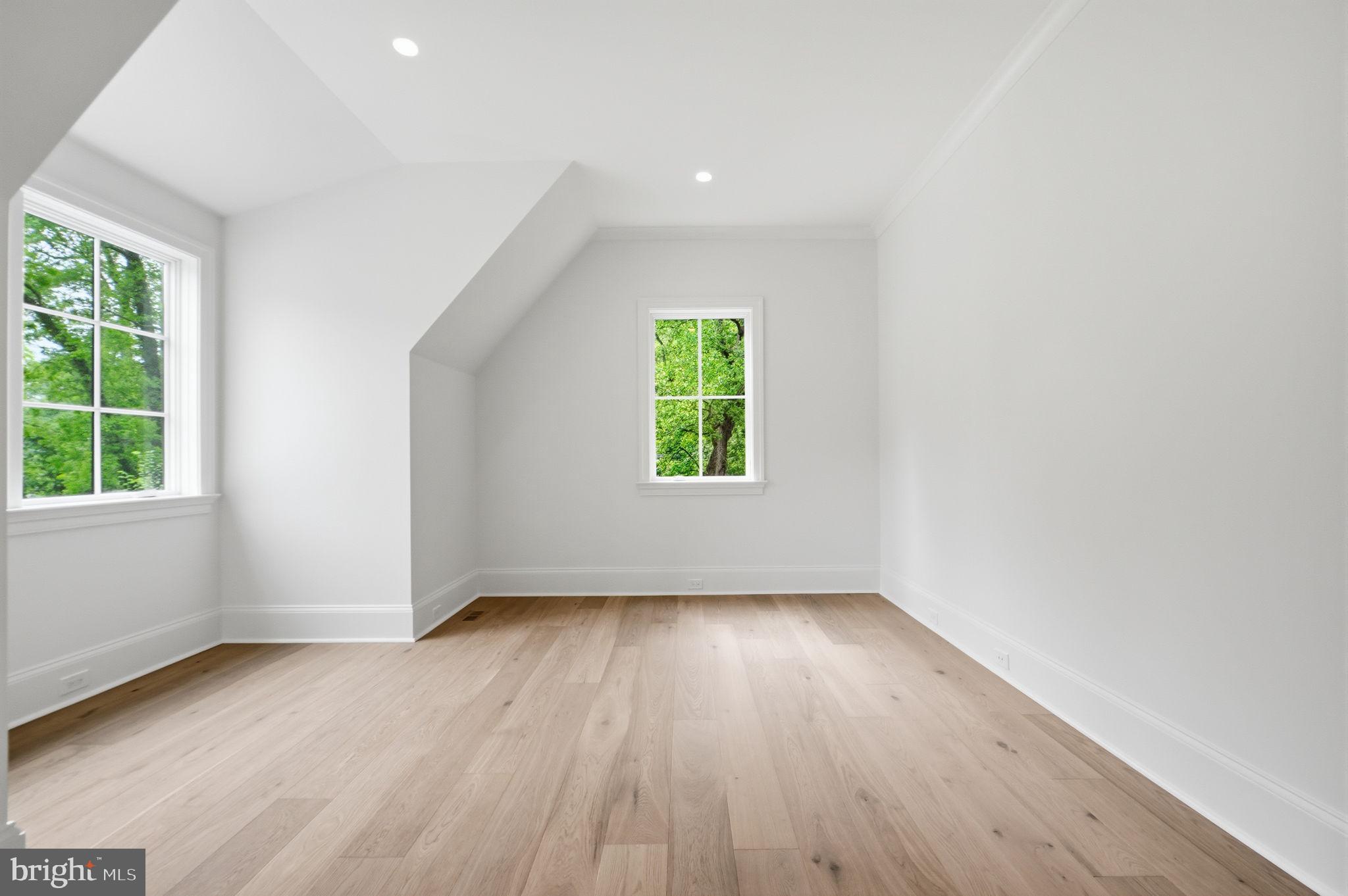 SIMPSON AND MAYS - Residential