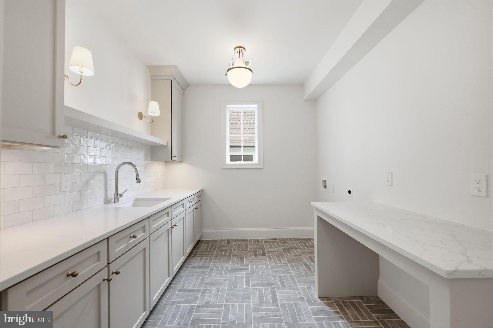 SIMPSON AND MAYS - Residential