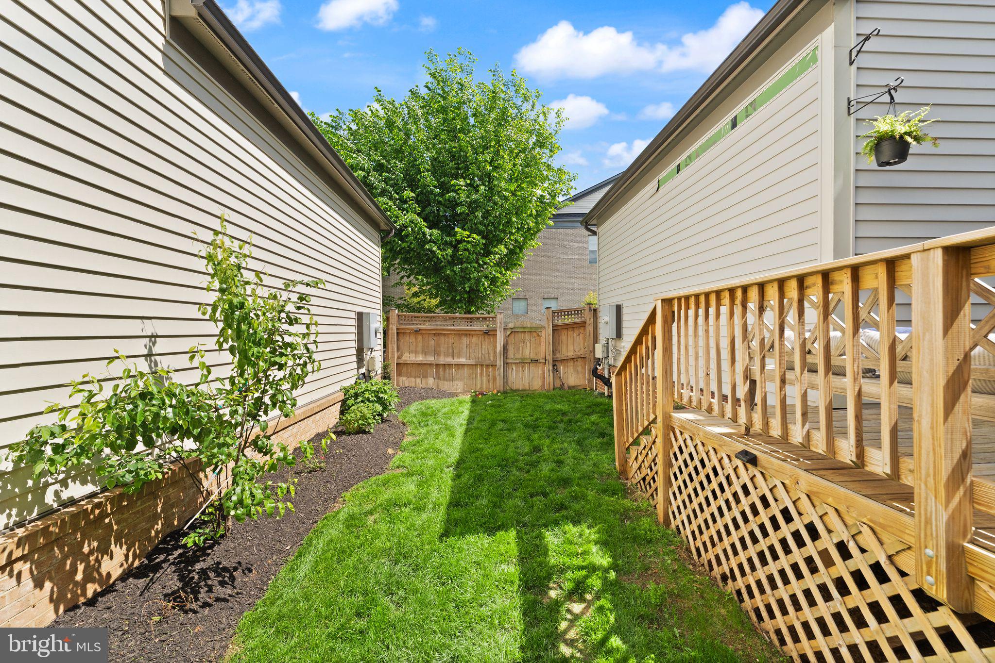 BRAMBLETON - Residential