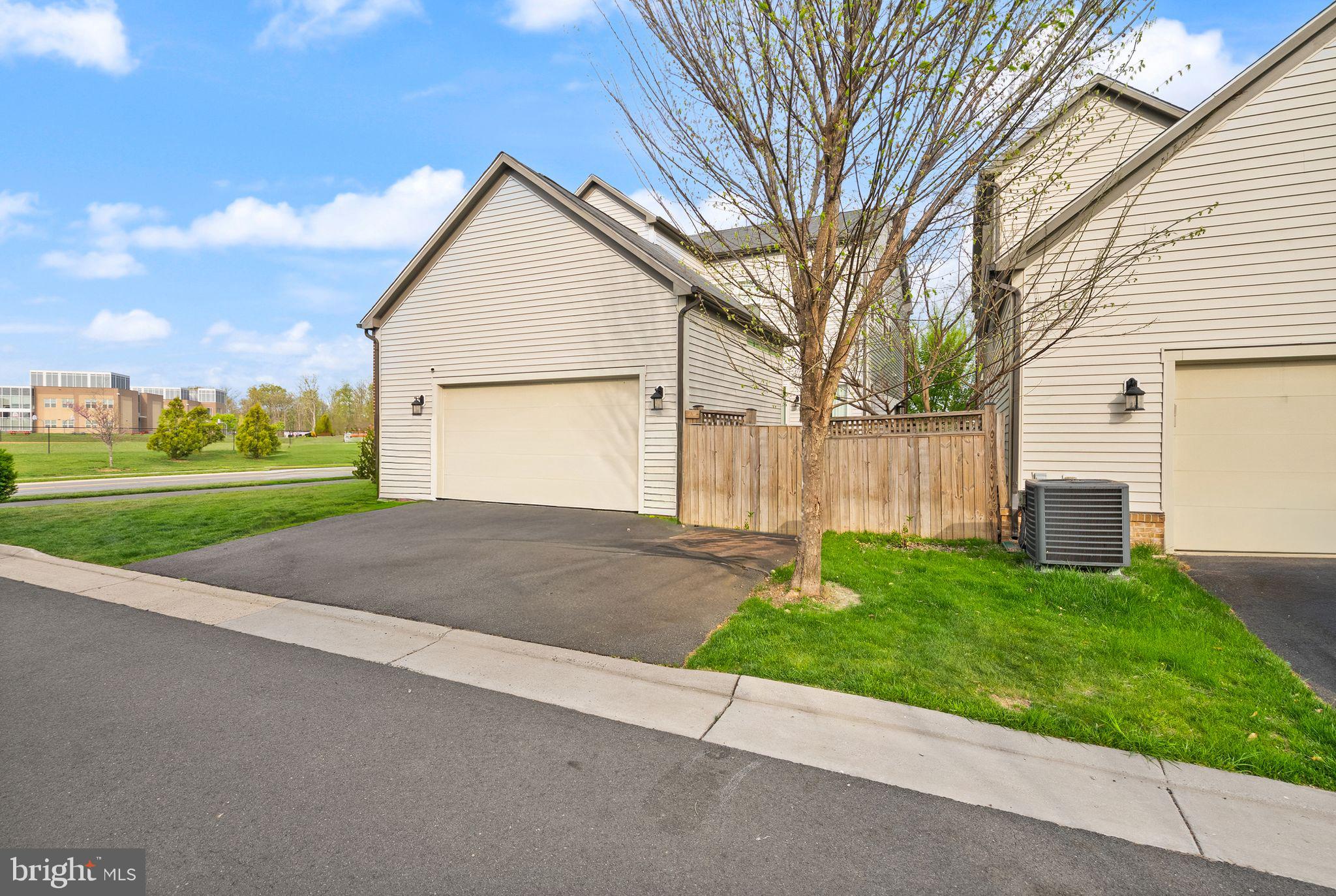 BRAMBLETON - Residential