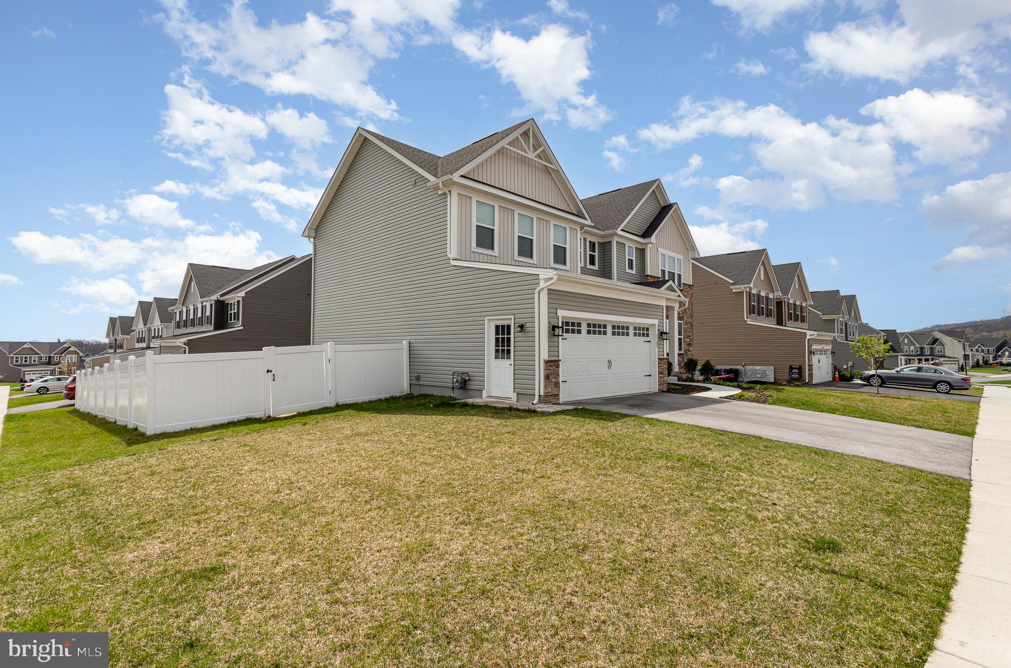 3109 VANESSA DRIVE