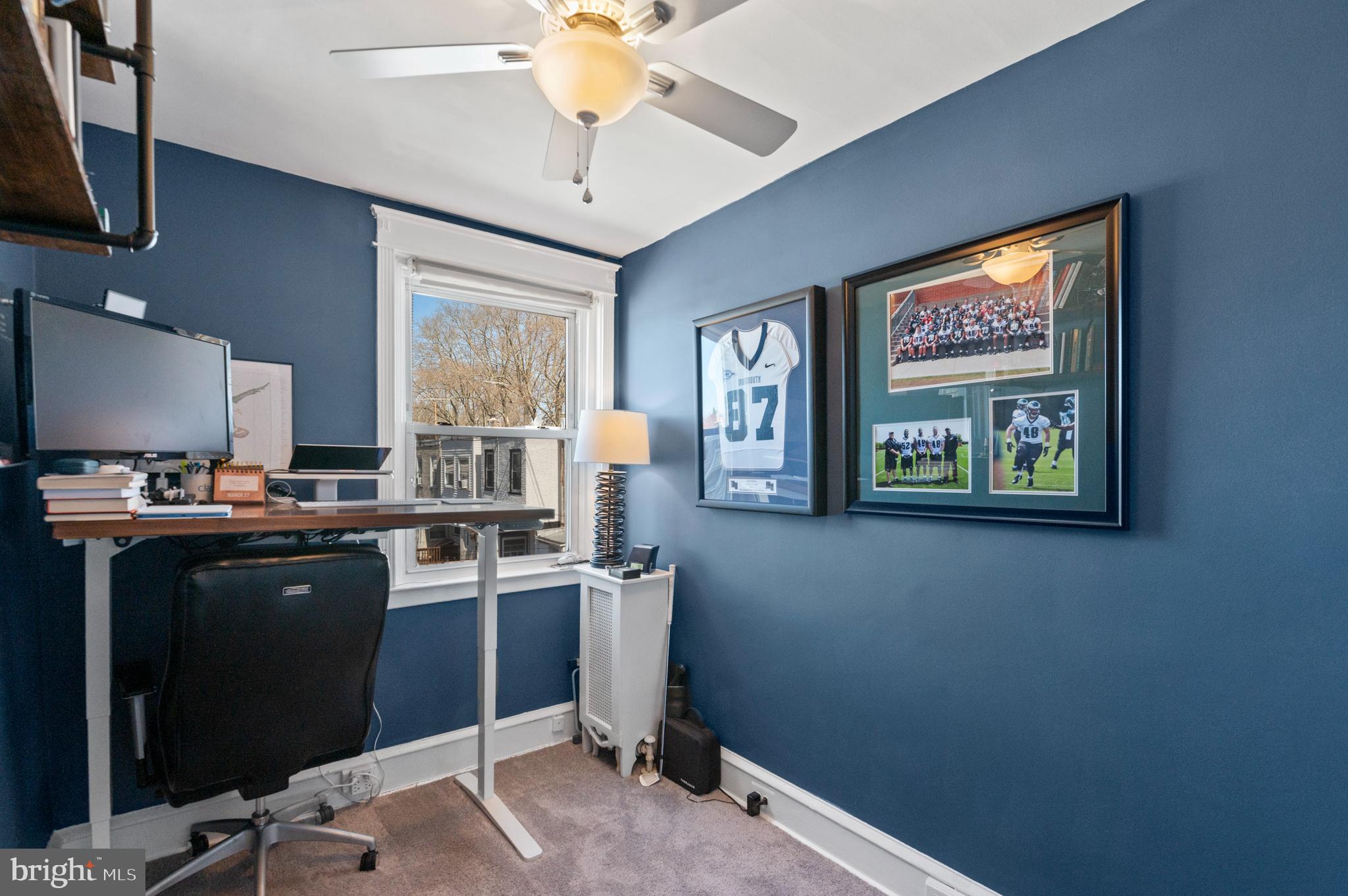 EAST FALLS - Residential Lease