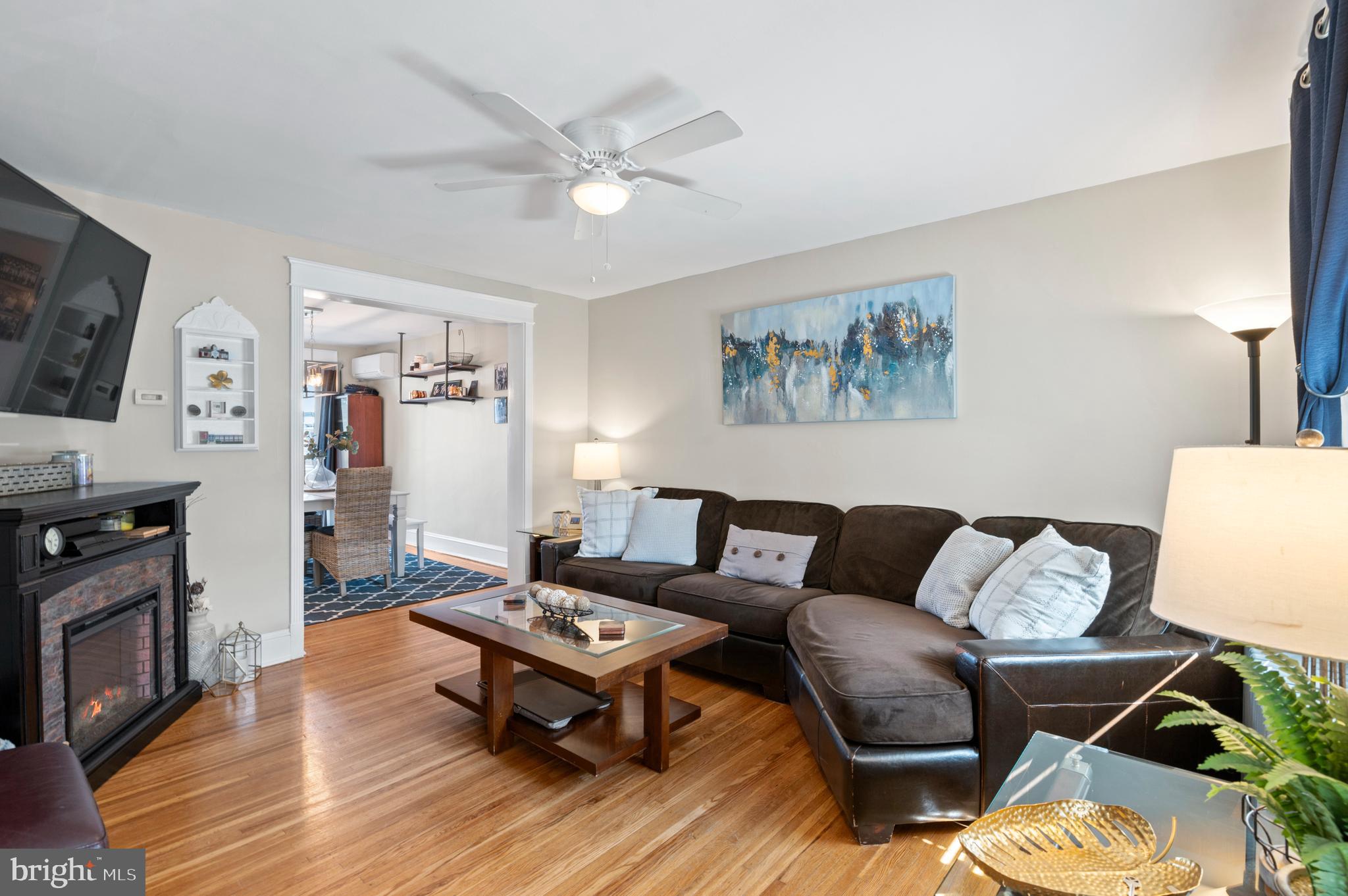 EAST FALLS - Residential Lease