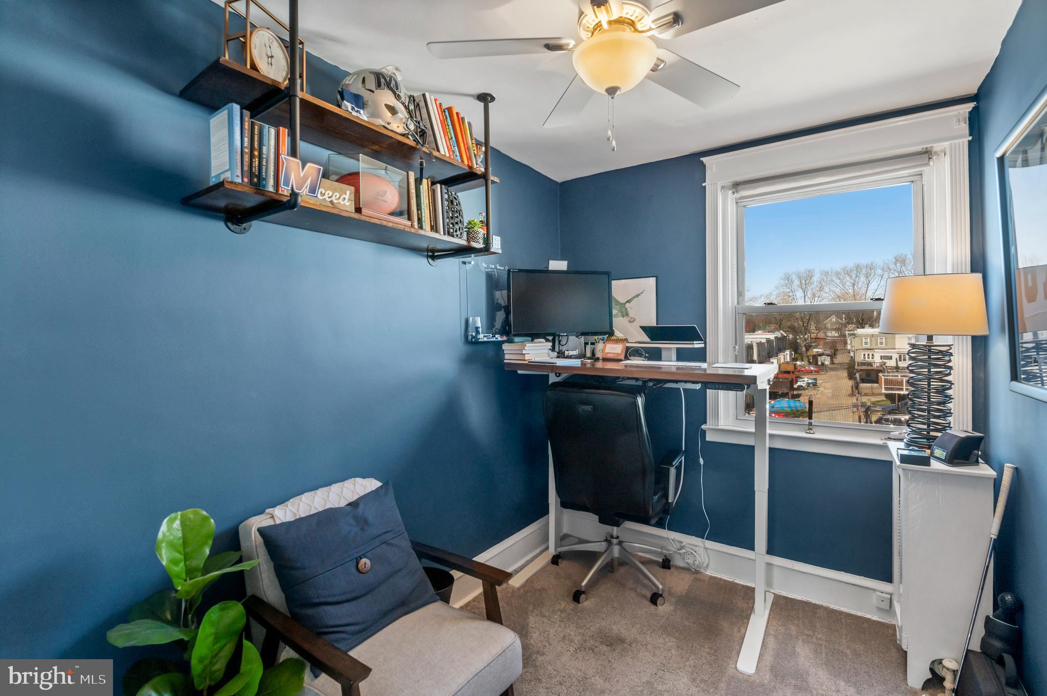 EAST FALLS - Residential Lease