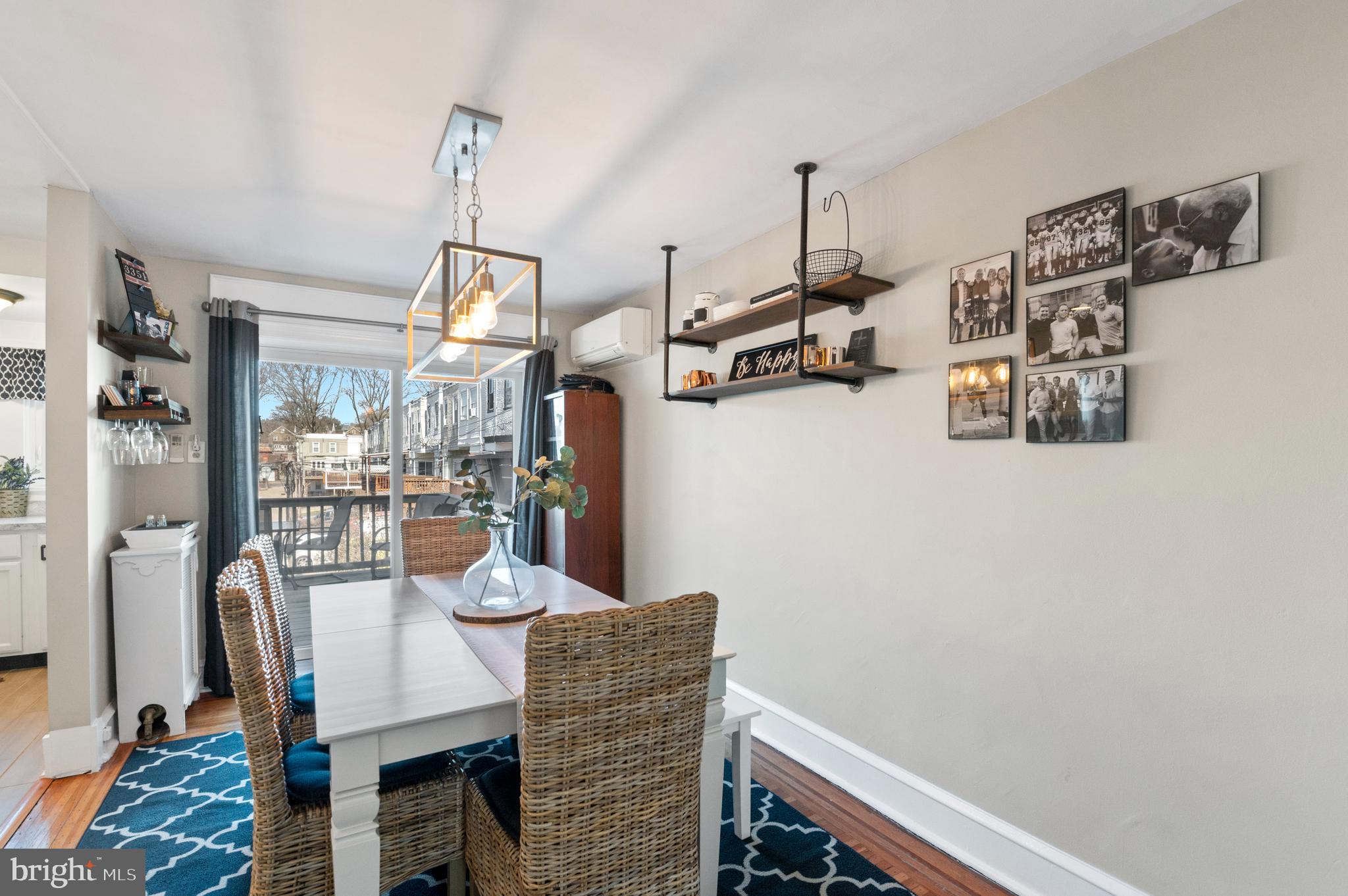 EAST FALLS - Residential Lease