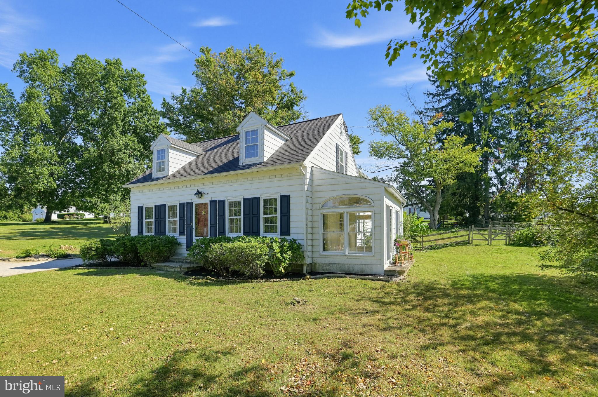906 UNIONVILLE WAWASET ROAD