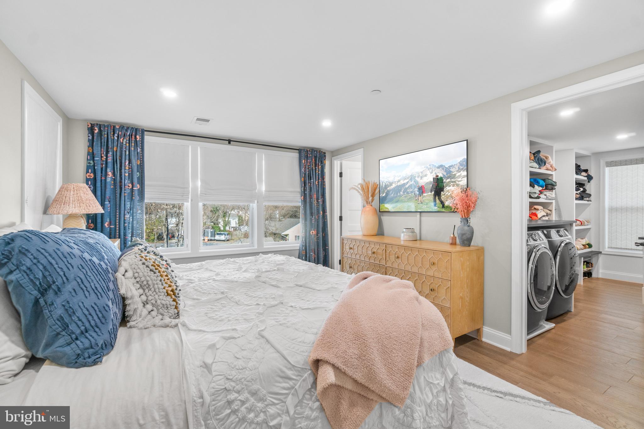 EASTPORT - Residential