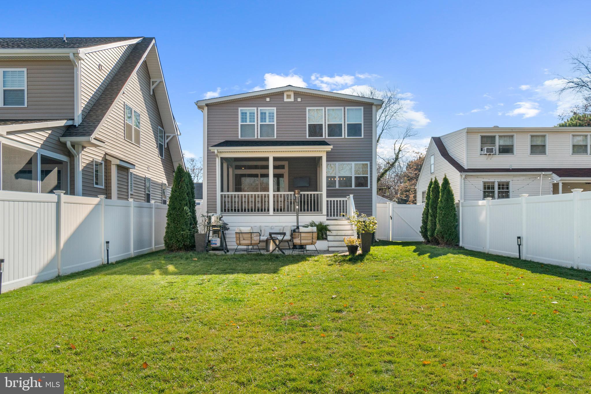 EASTPORT - Residential