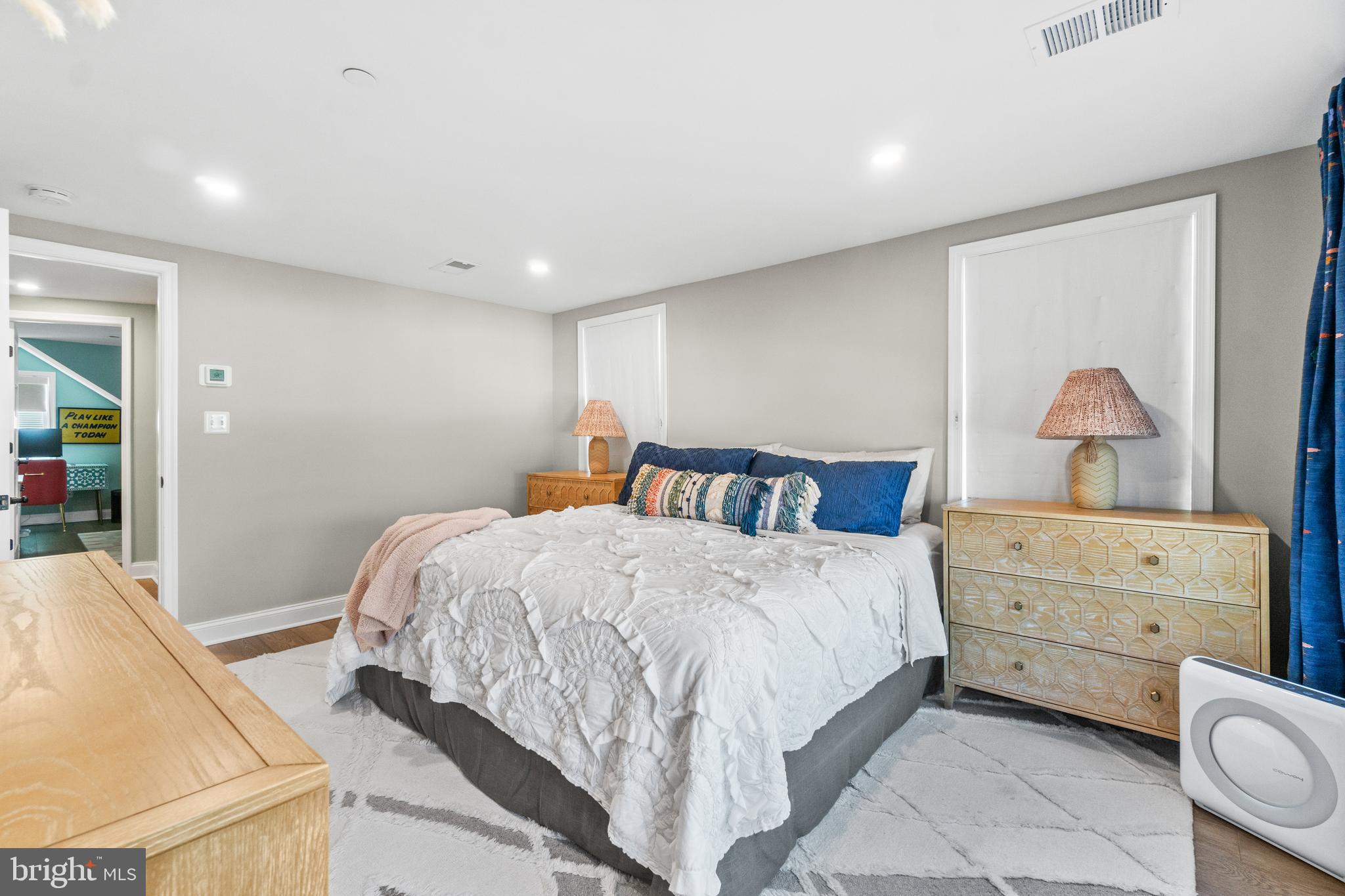 EASTPORT - Residential