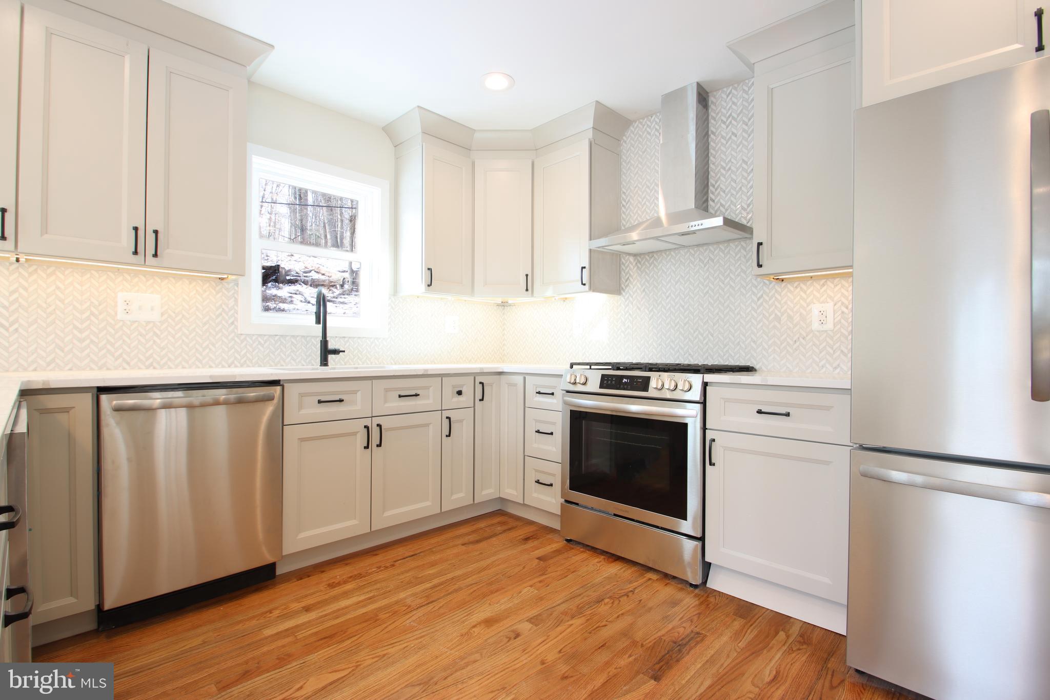 HUNTERS RIDGE - Residential