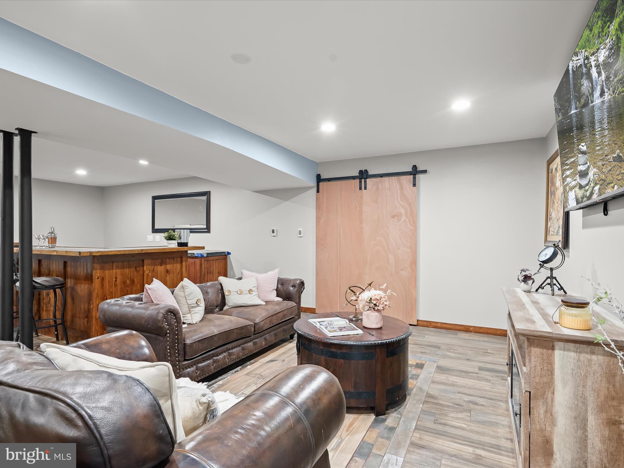 WELLINGTON - Residential