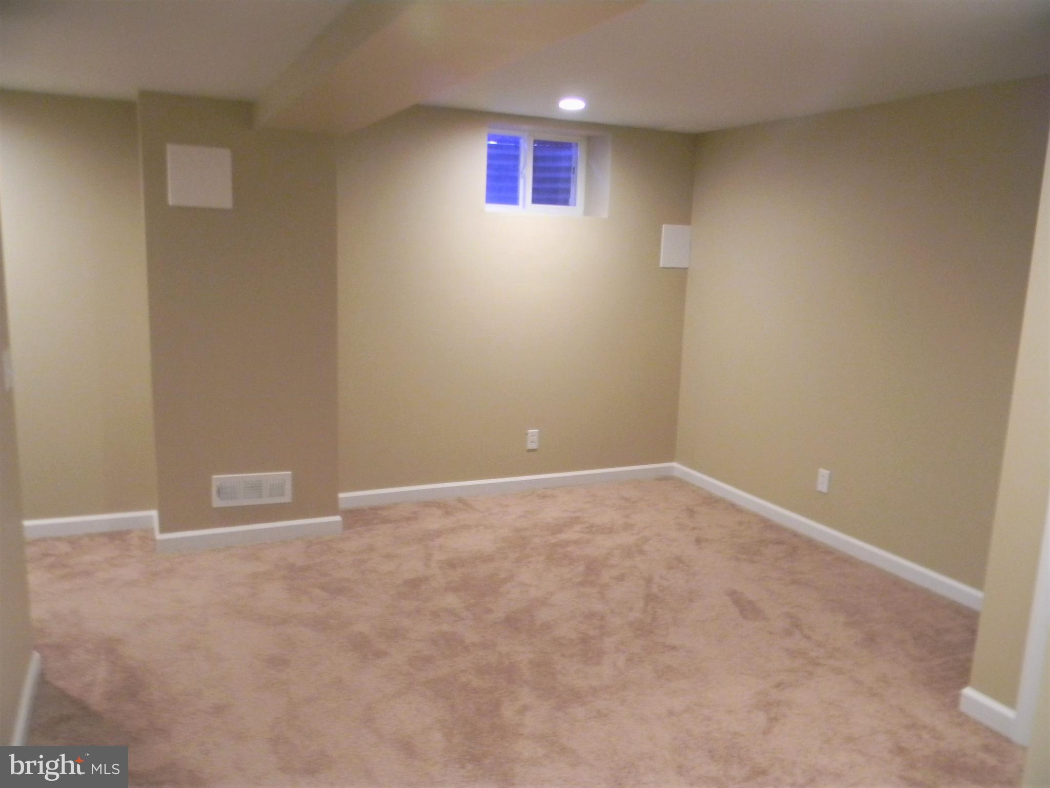 BALLARD GARDENS - Residential