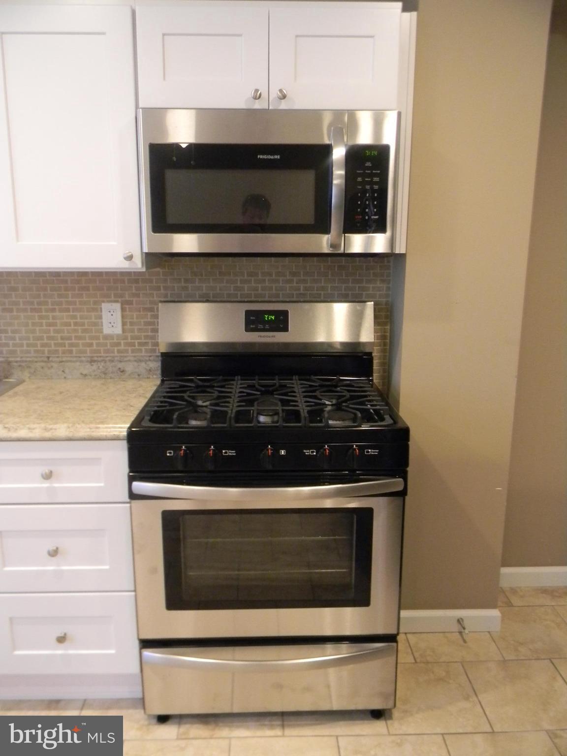 BALLARD GARDENS - Residential