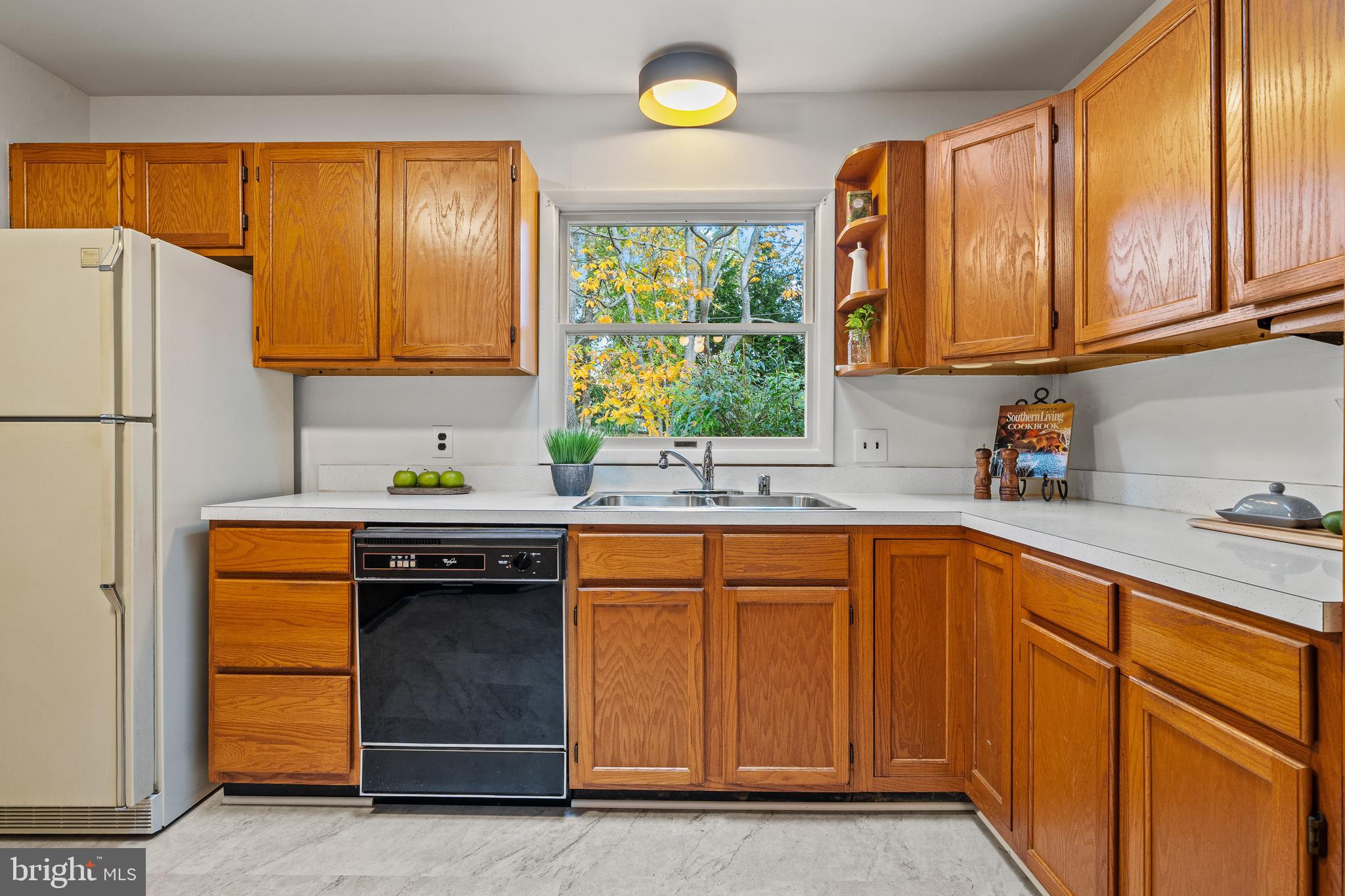 BALDWIN HILLS - Residential