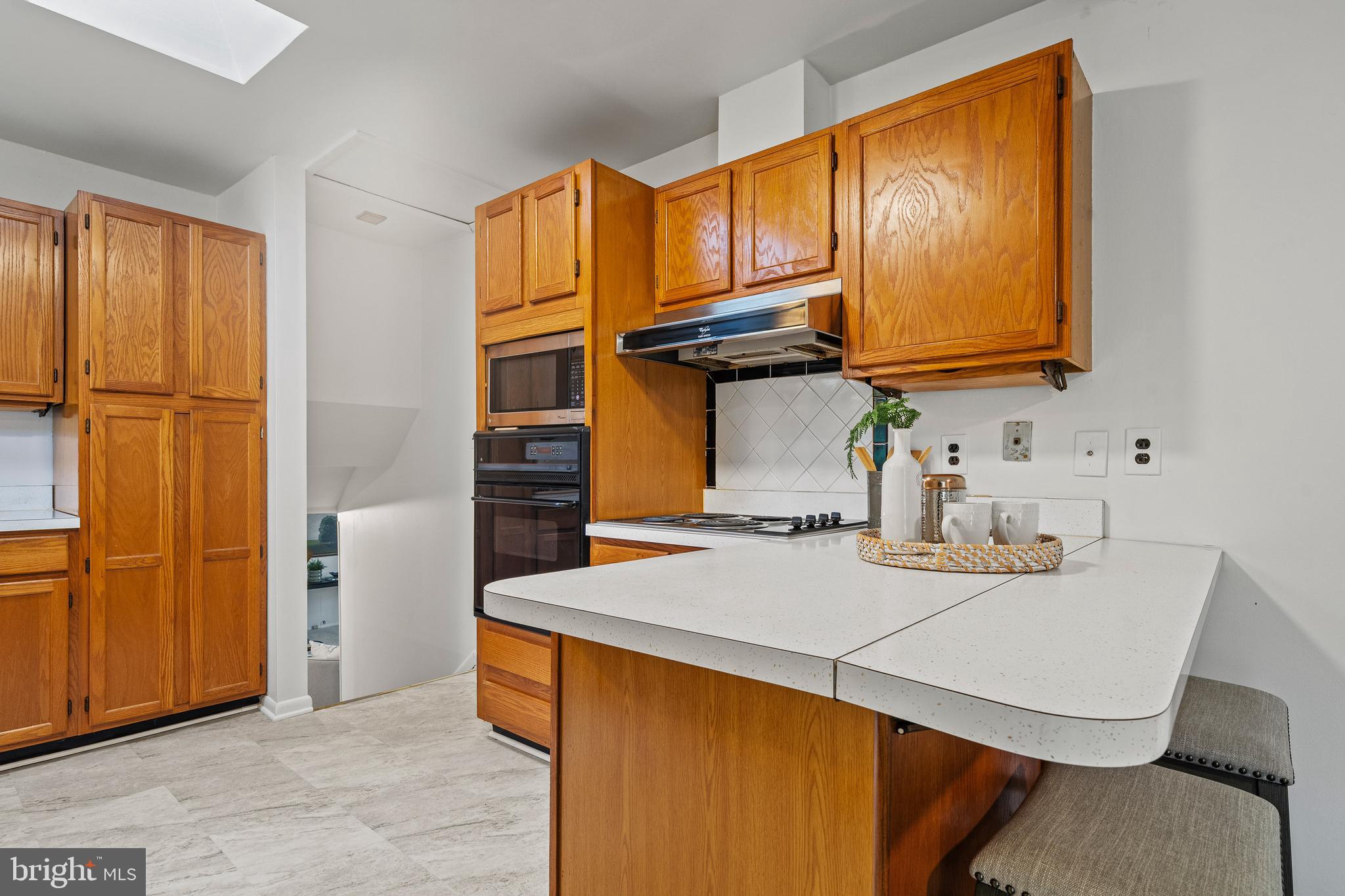 BALDWIN HILLS - Residential