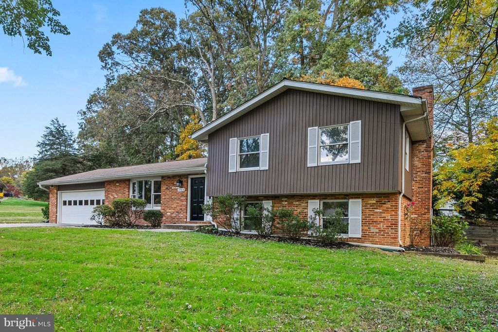 Photo of 1759 Daisey Court, MILLERSVILLE, MD 21108 (MLS # MDAA2128758)