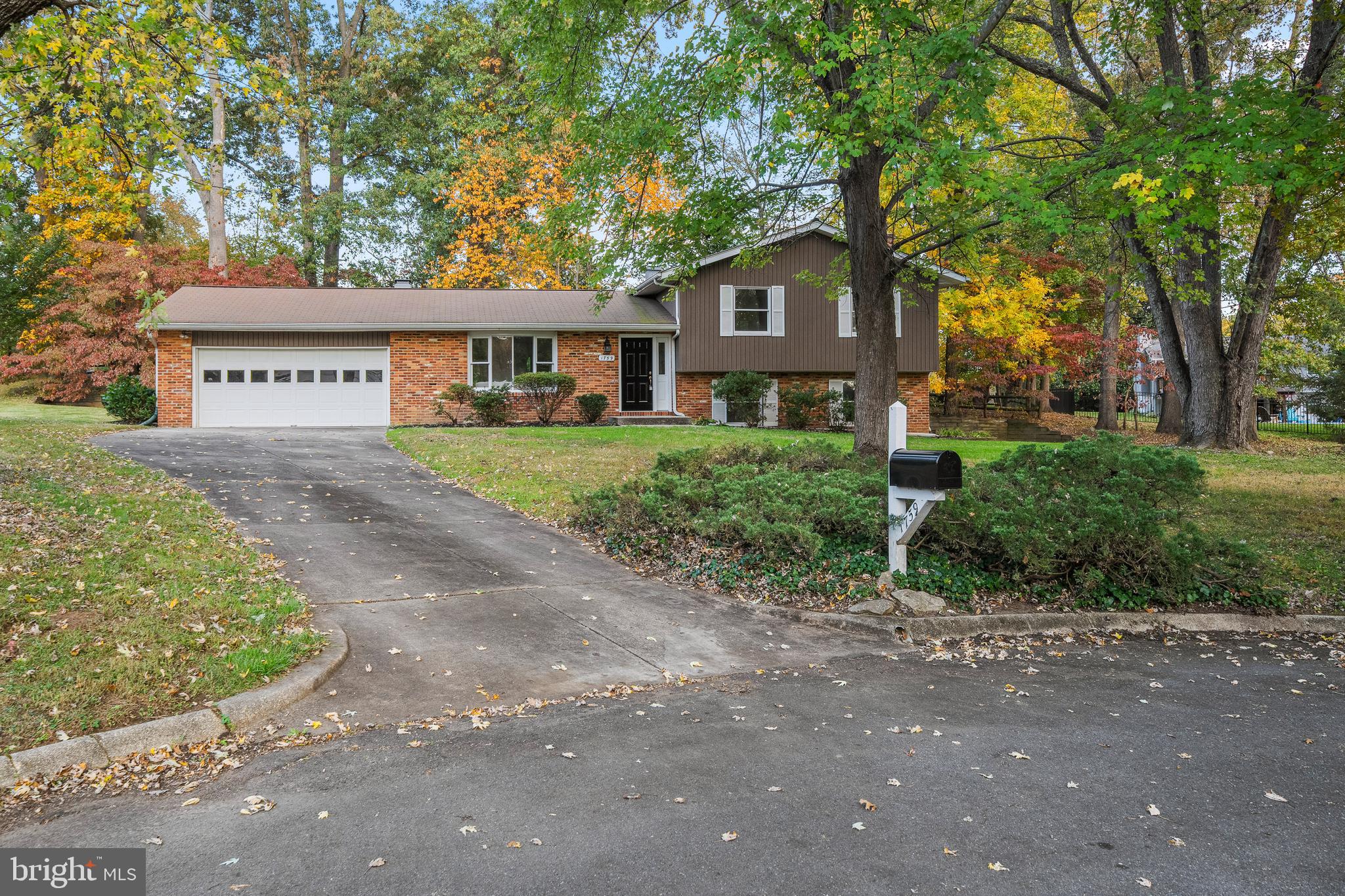 BALDWIN HILLS - Residential