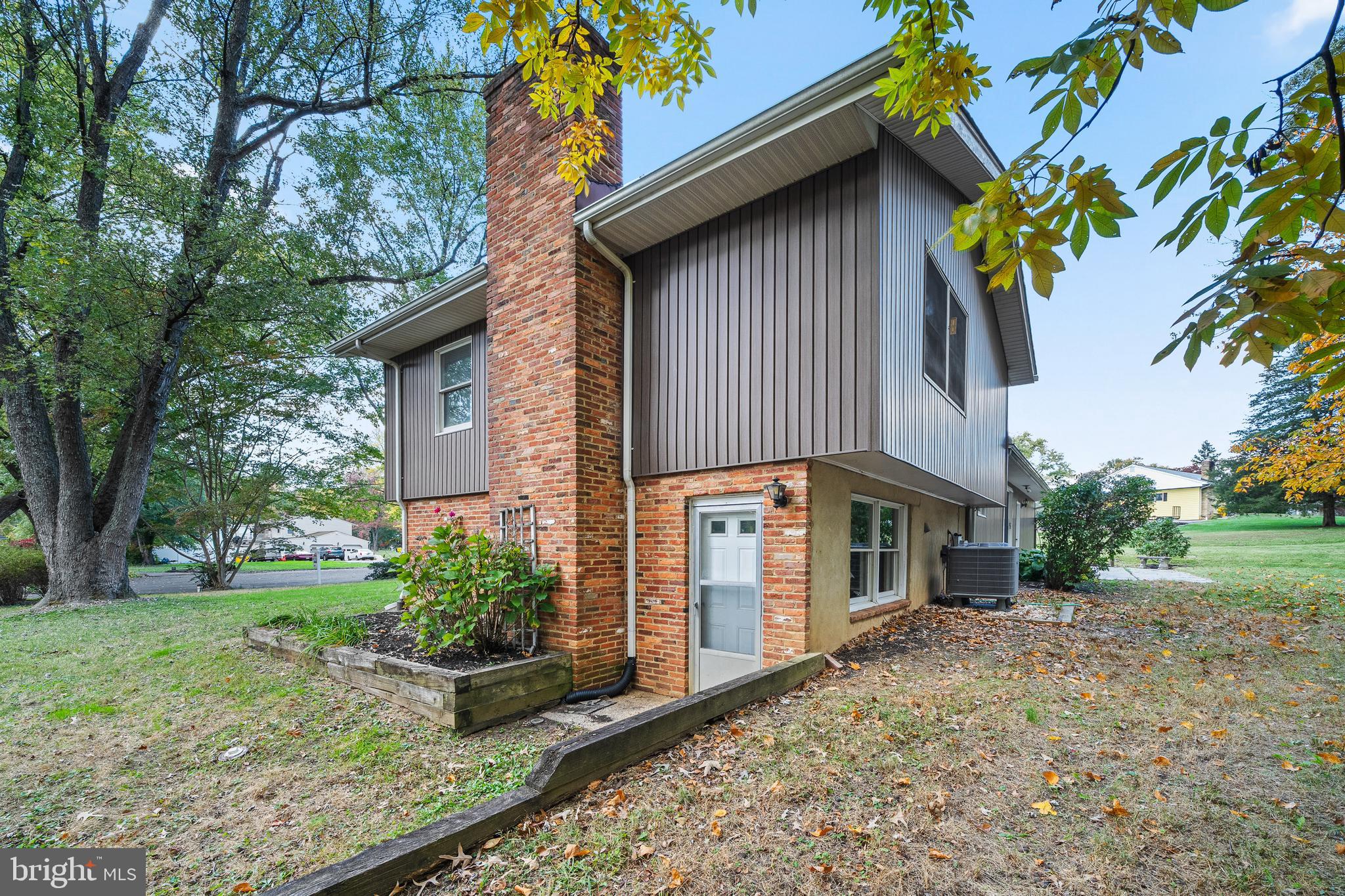 BALDWIN HILLS - Residential