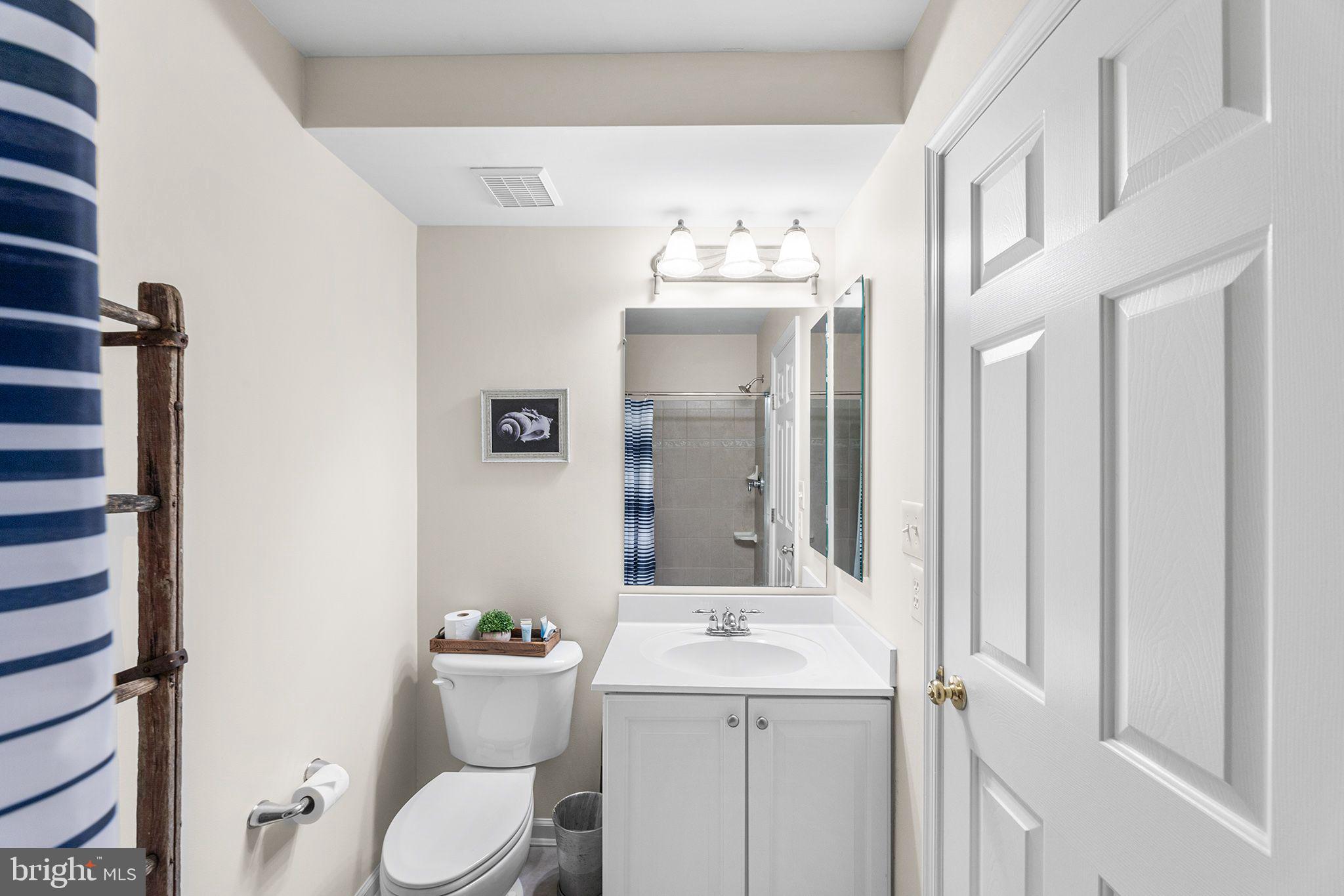 SUNSET ISLAND - Residential