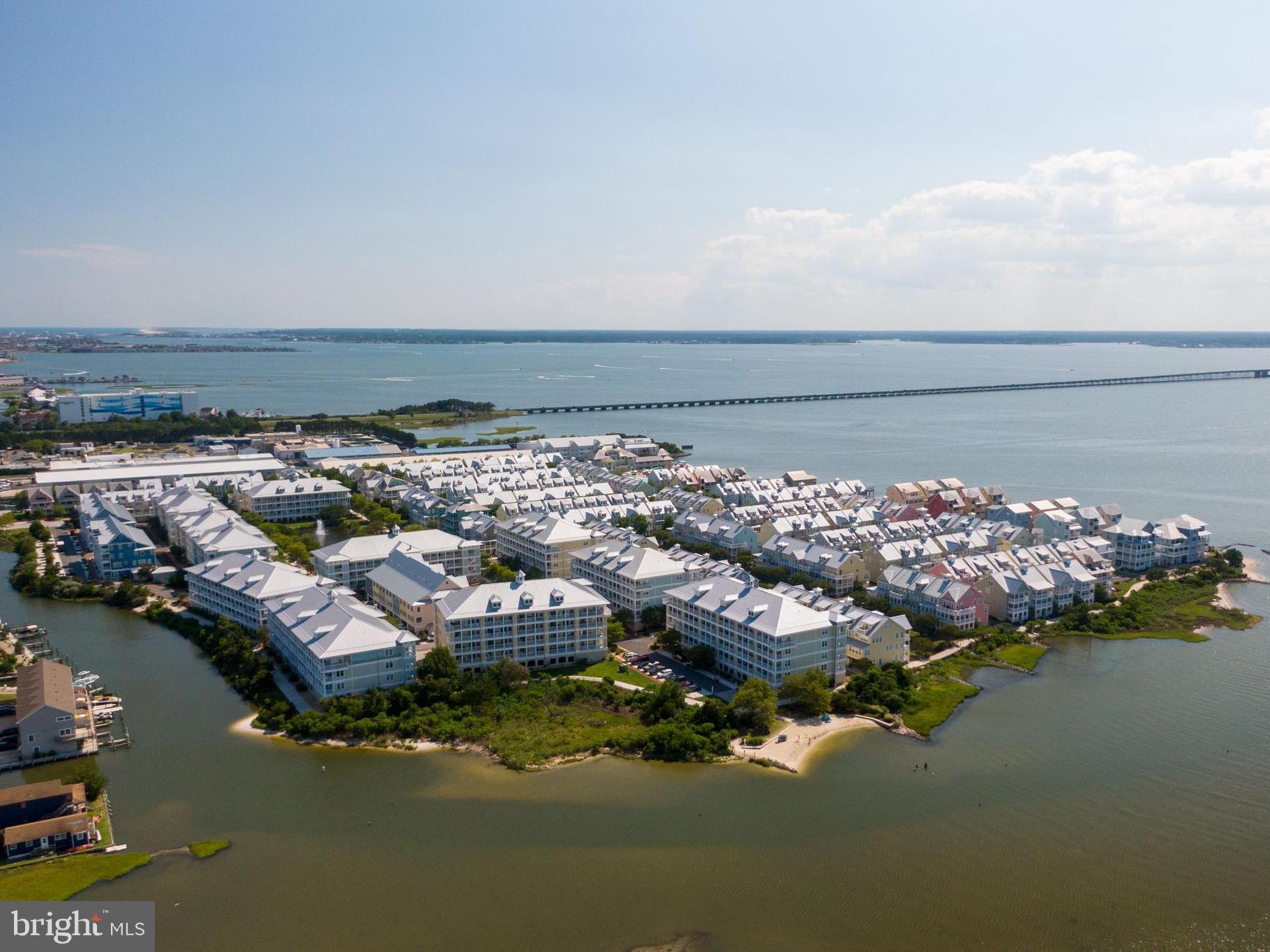 SUNSET ISLAND - Residential