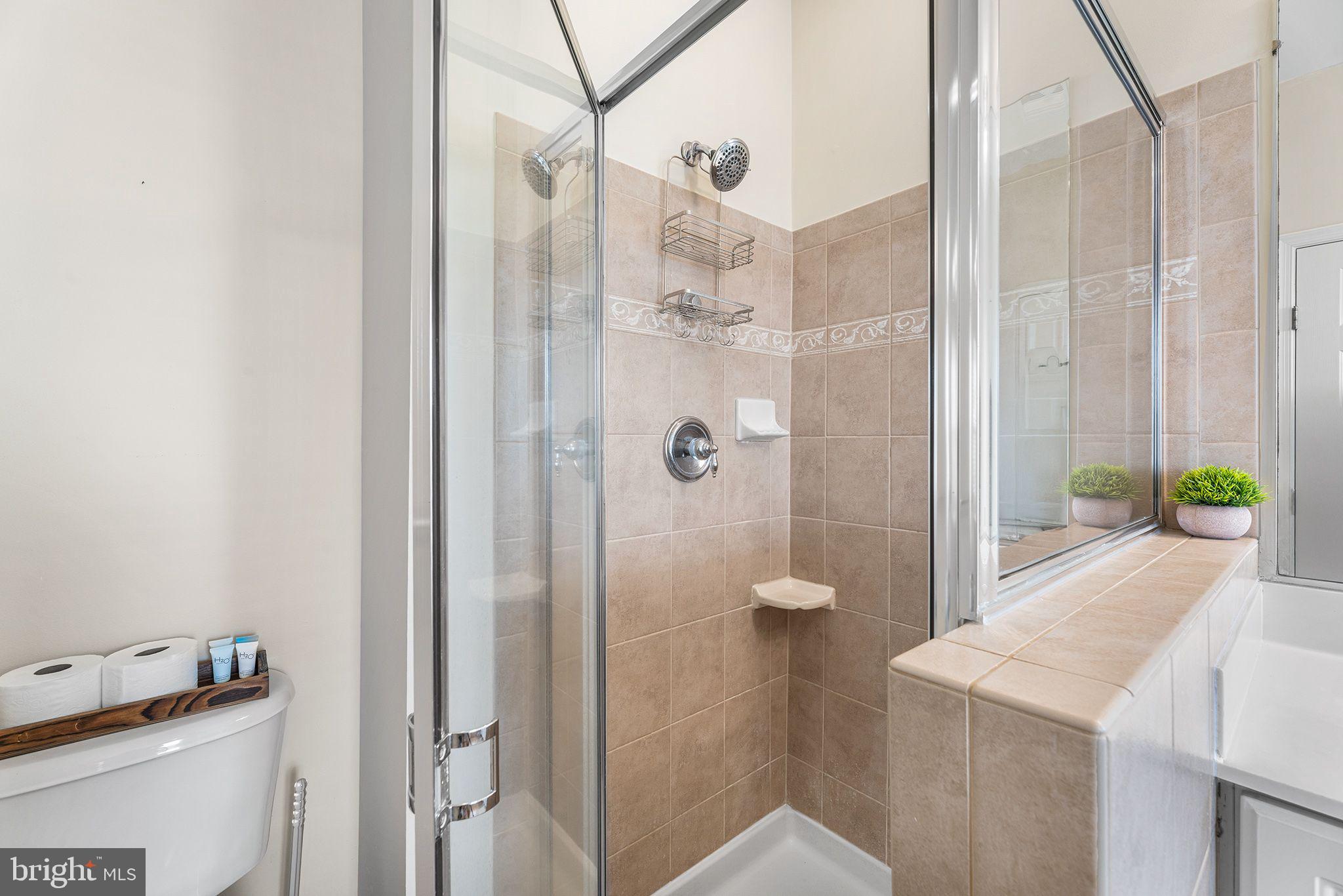 SUNSET ISLAND - Residential