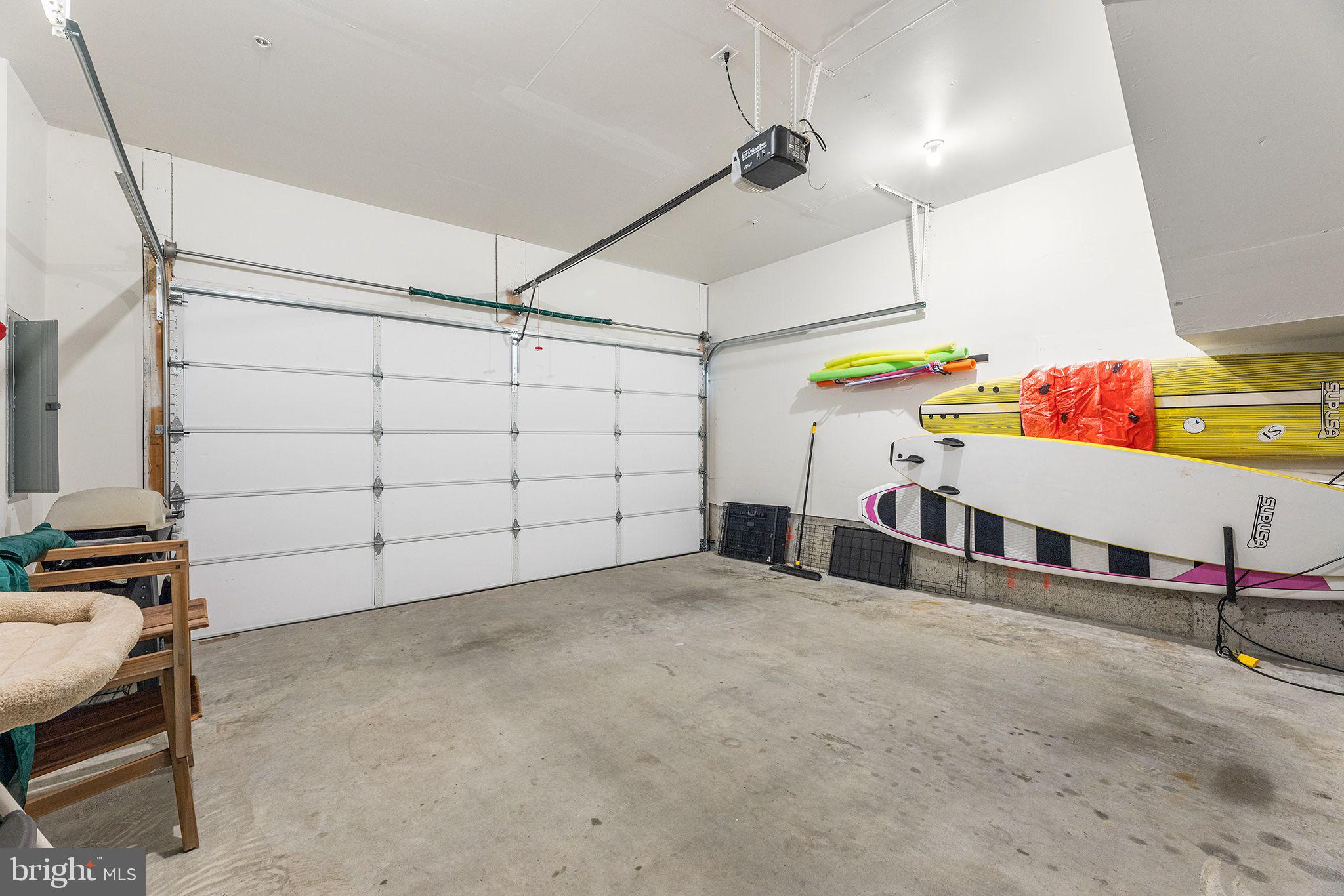 SUNSET ISLAND - Residential