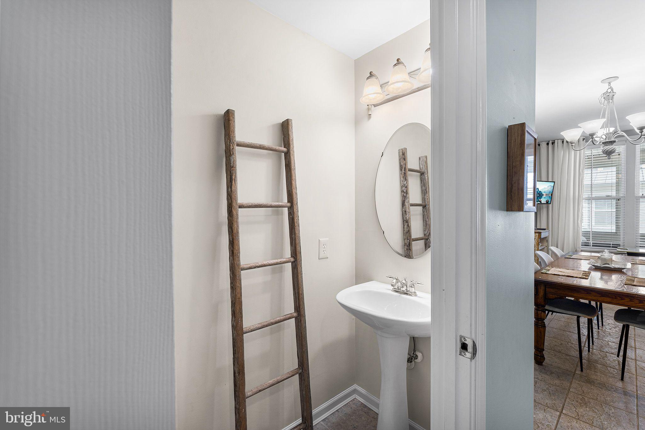 SUNSET ISLAND - Residential