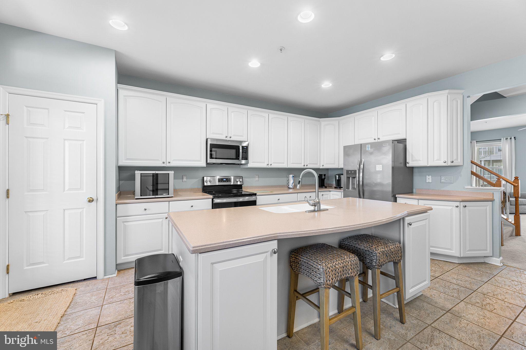 SUNSET ISLAND - Residential