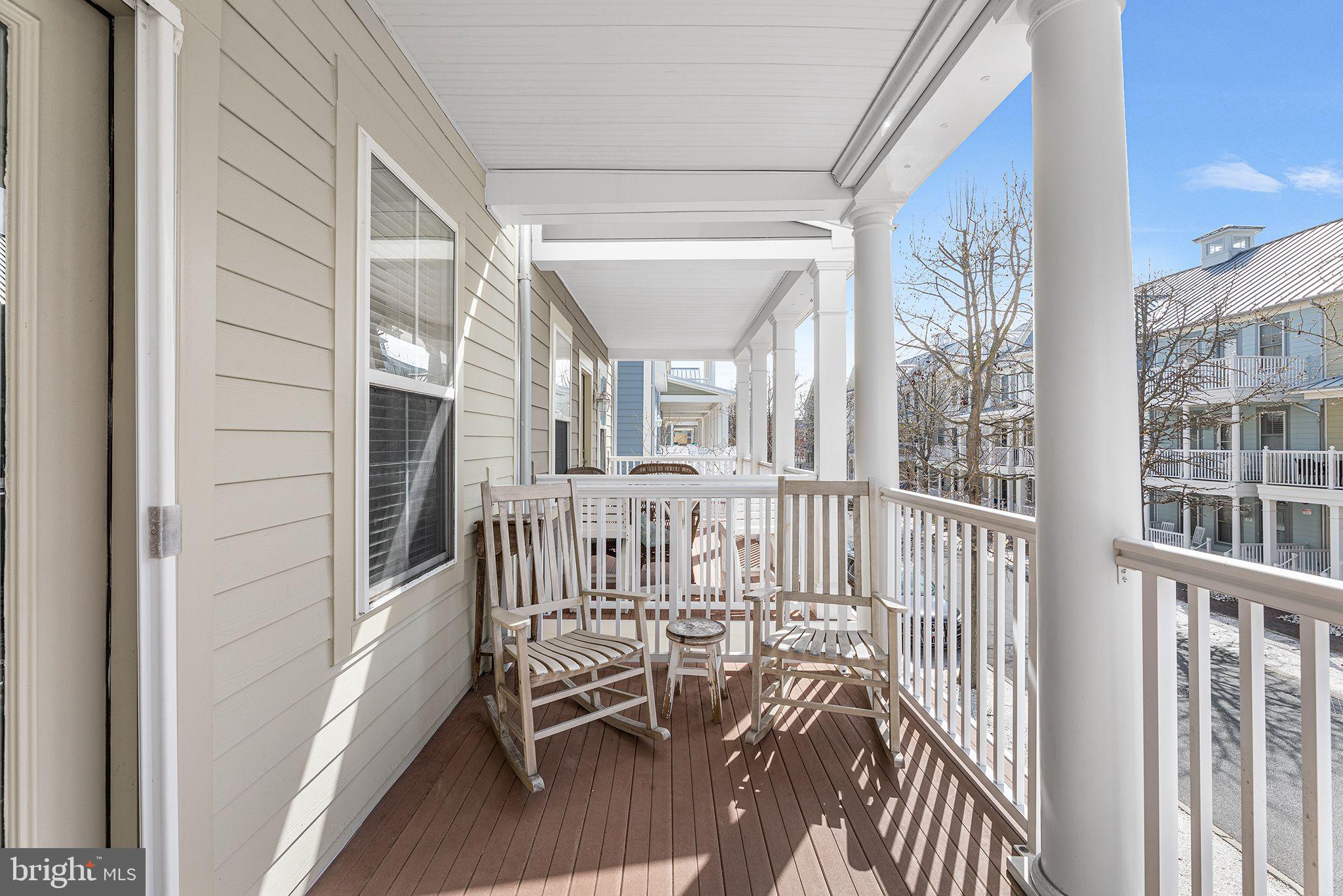 SUNSET ISLAND - Residential