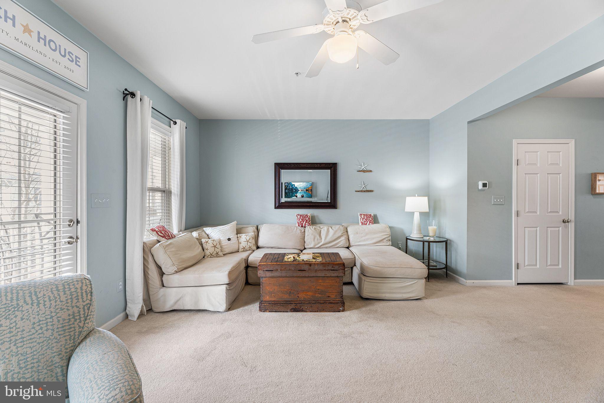 SUNSET ISLAND - Residential