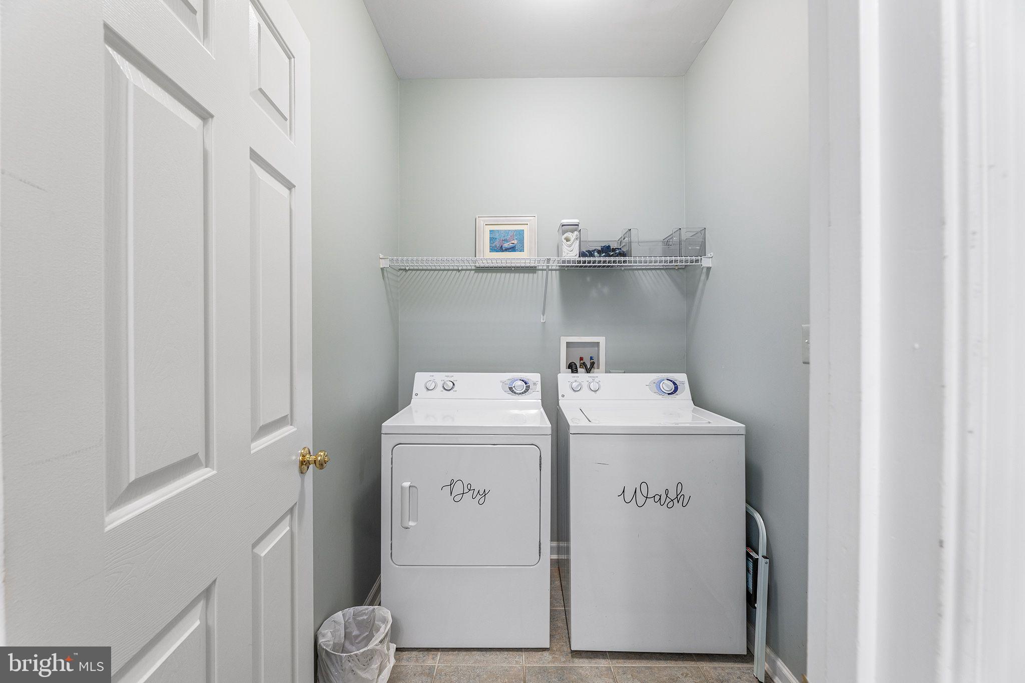 SUNSET ISLAND - Residential