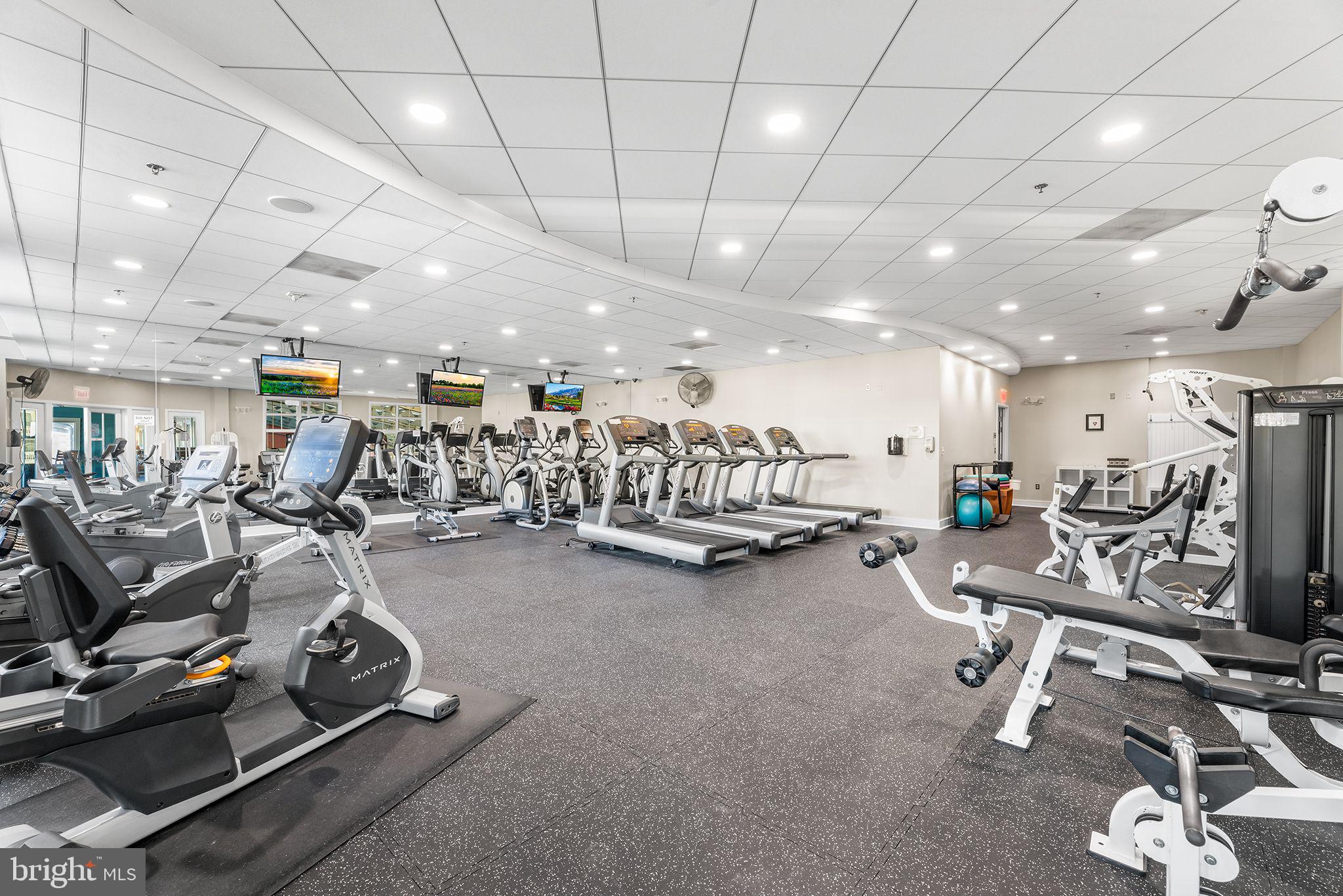 SUNSET ISLAND - Residential