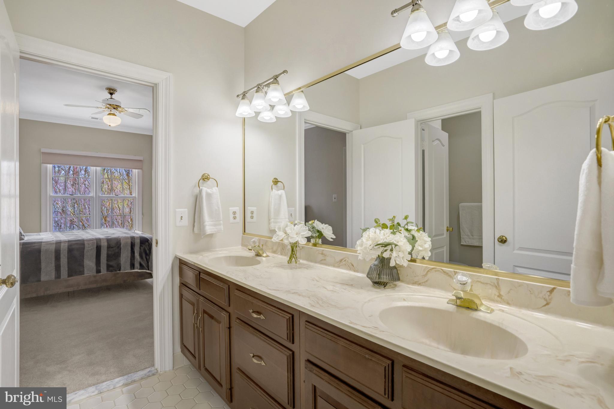 DOMINION VALLEY HUNT - Residential