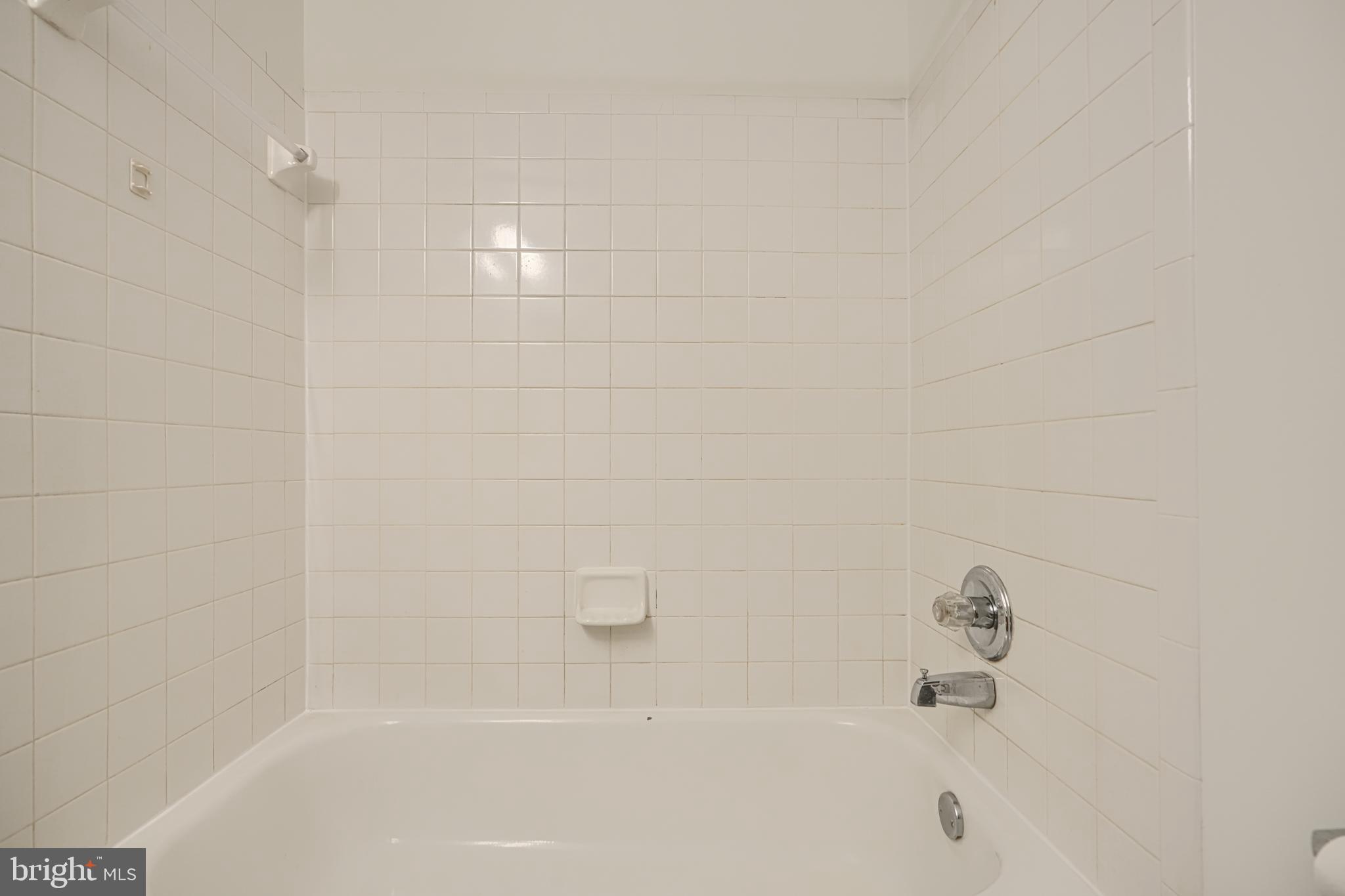 CEDAR GROVE AT CROFTON - Residential