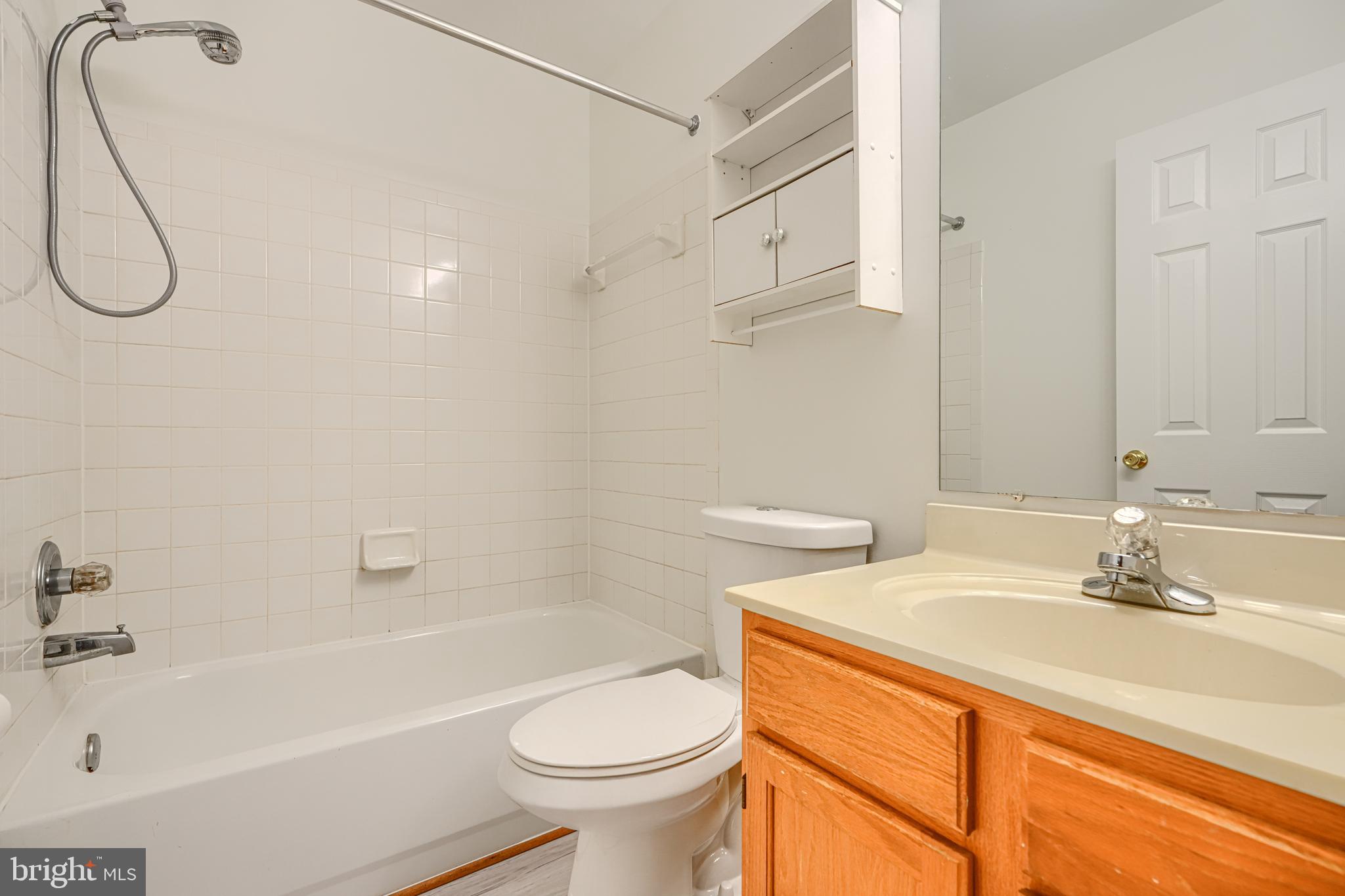 CEDAR GROVE AT CROFTON - Residential