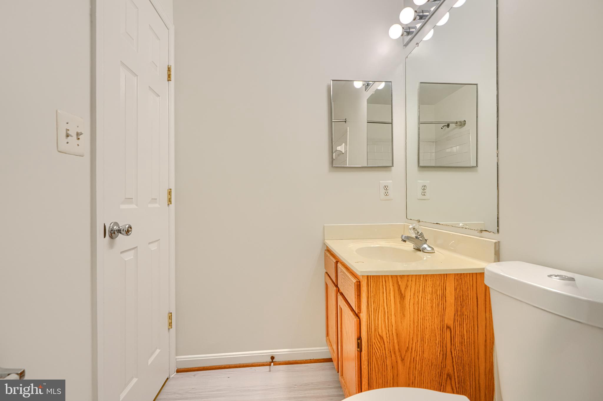 CEDAR GROVE AT CROFTON - Residential