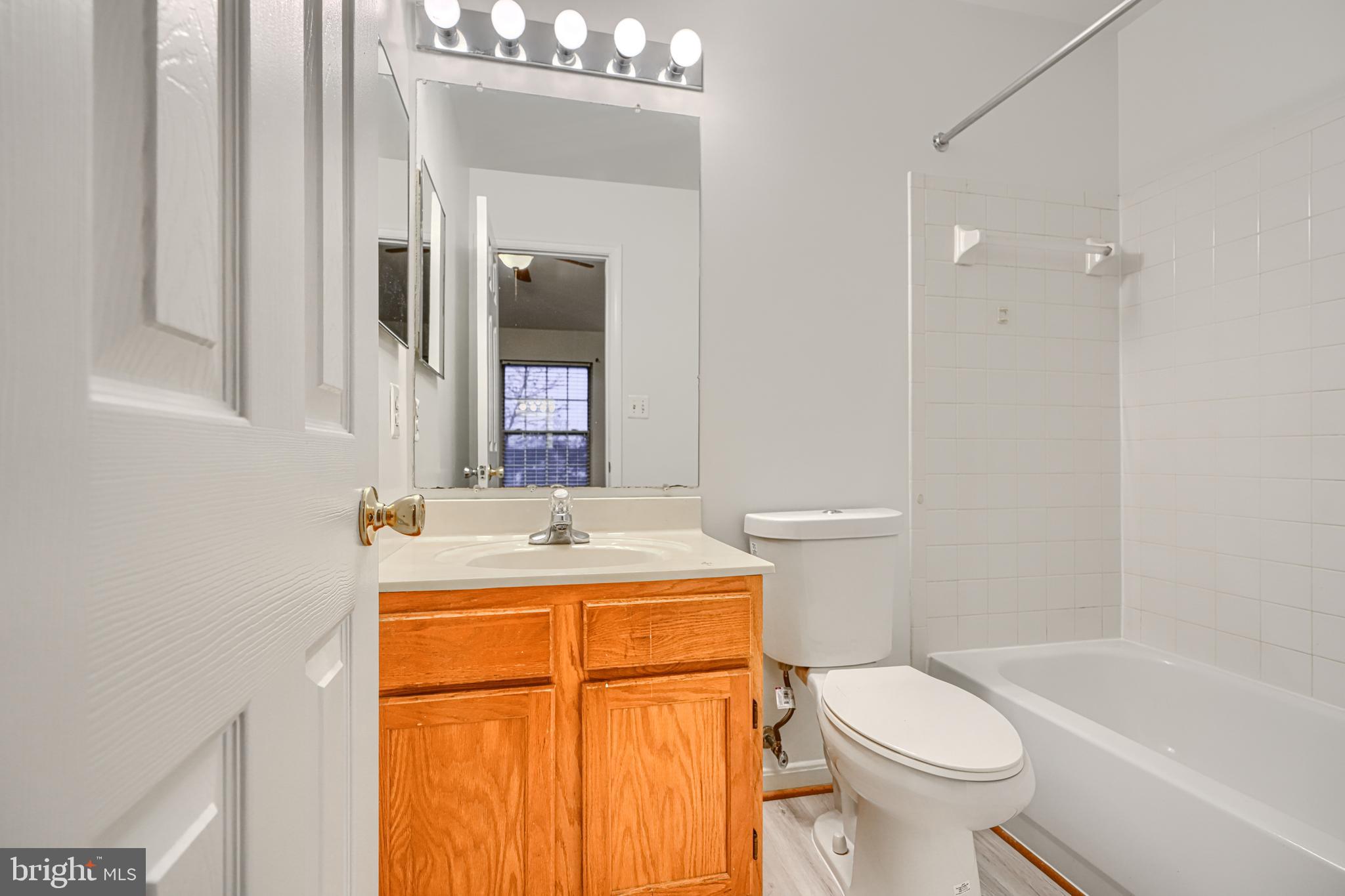 CEDAR GROVE AT CROFTON - Residential