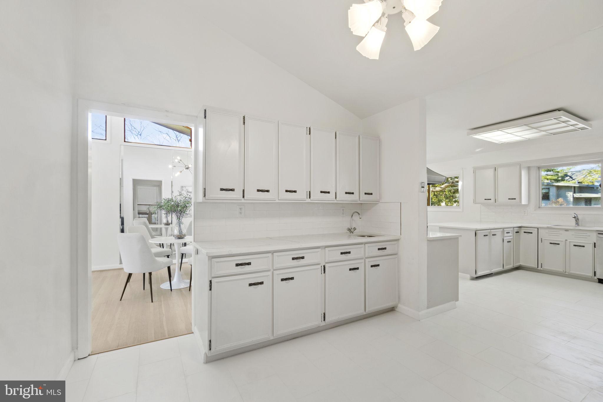 SOMERSET - Residential