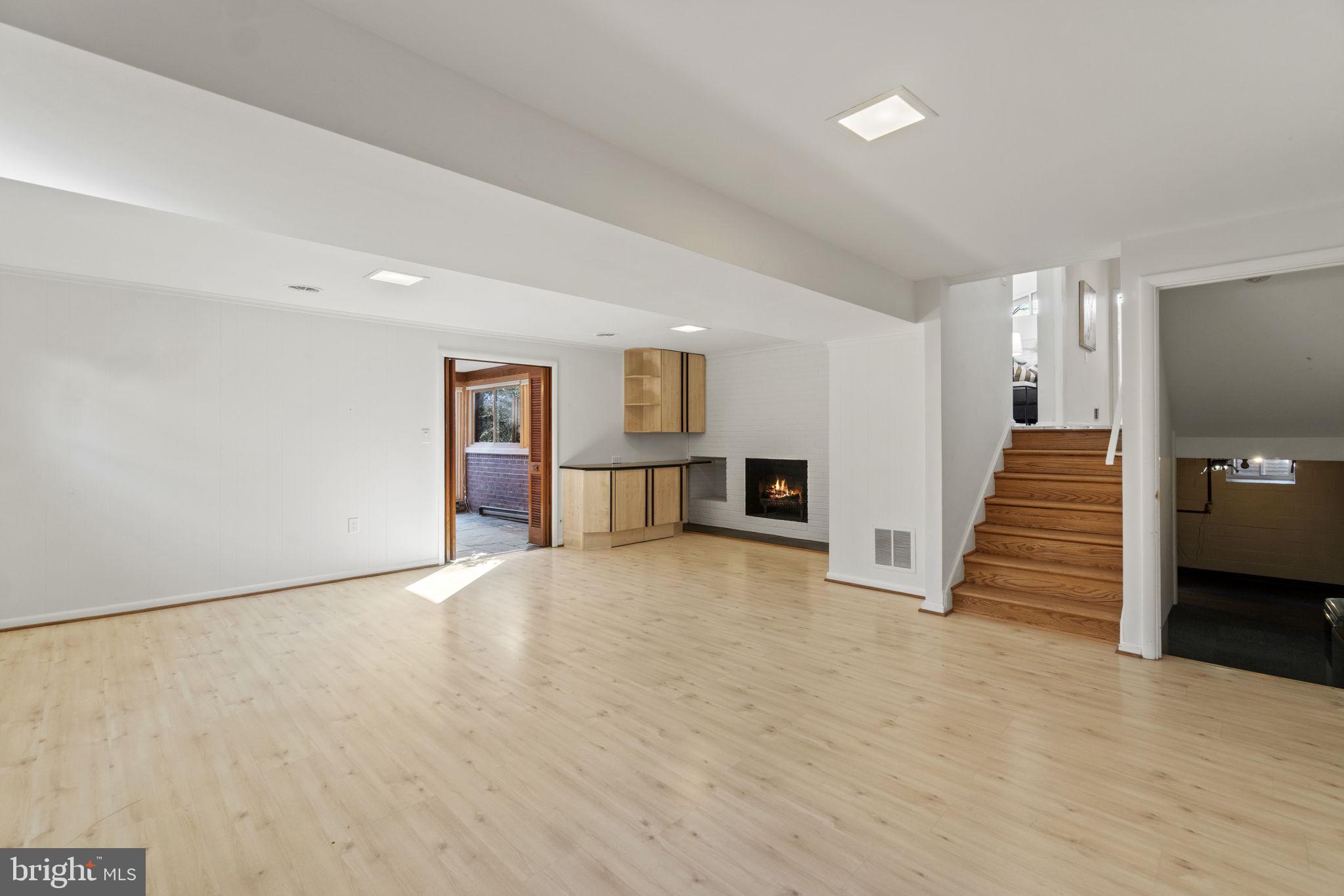 SOMERSET - Residential